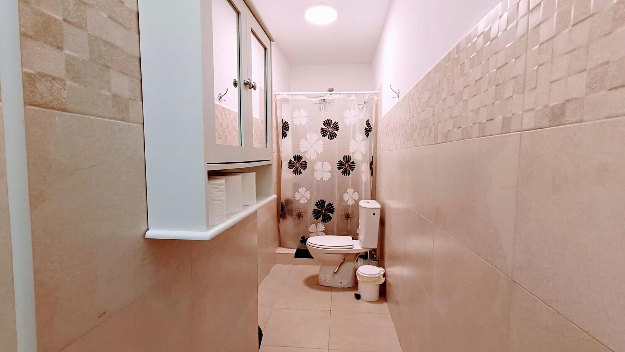 Equipamiento de Habitación Hostal estudios
