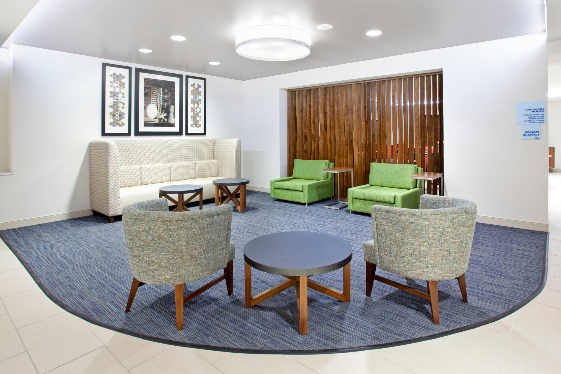 Vista Exterior Holiday Inn Express & Suites Austin Downtown - University by IHG