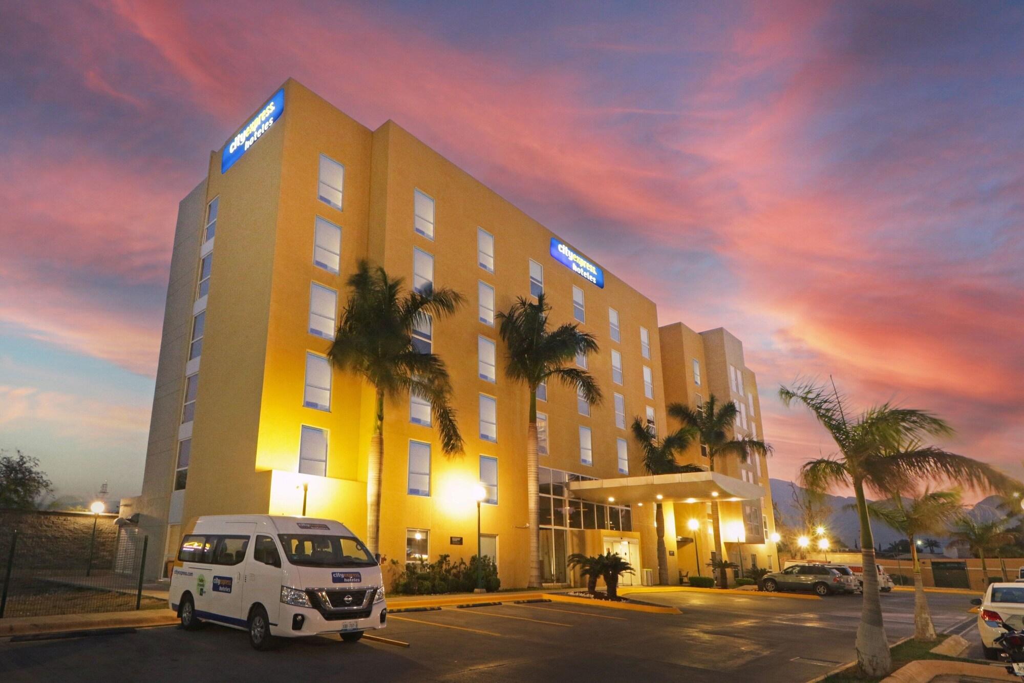 Varios City Express by Marriott Ciudad Victoria