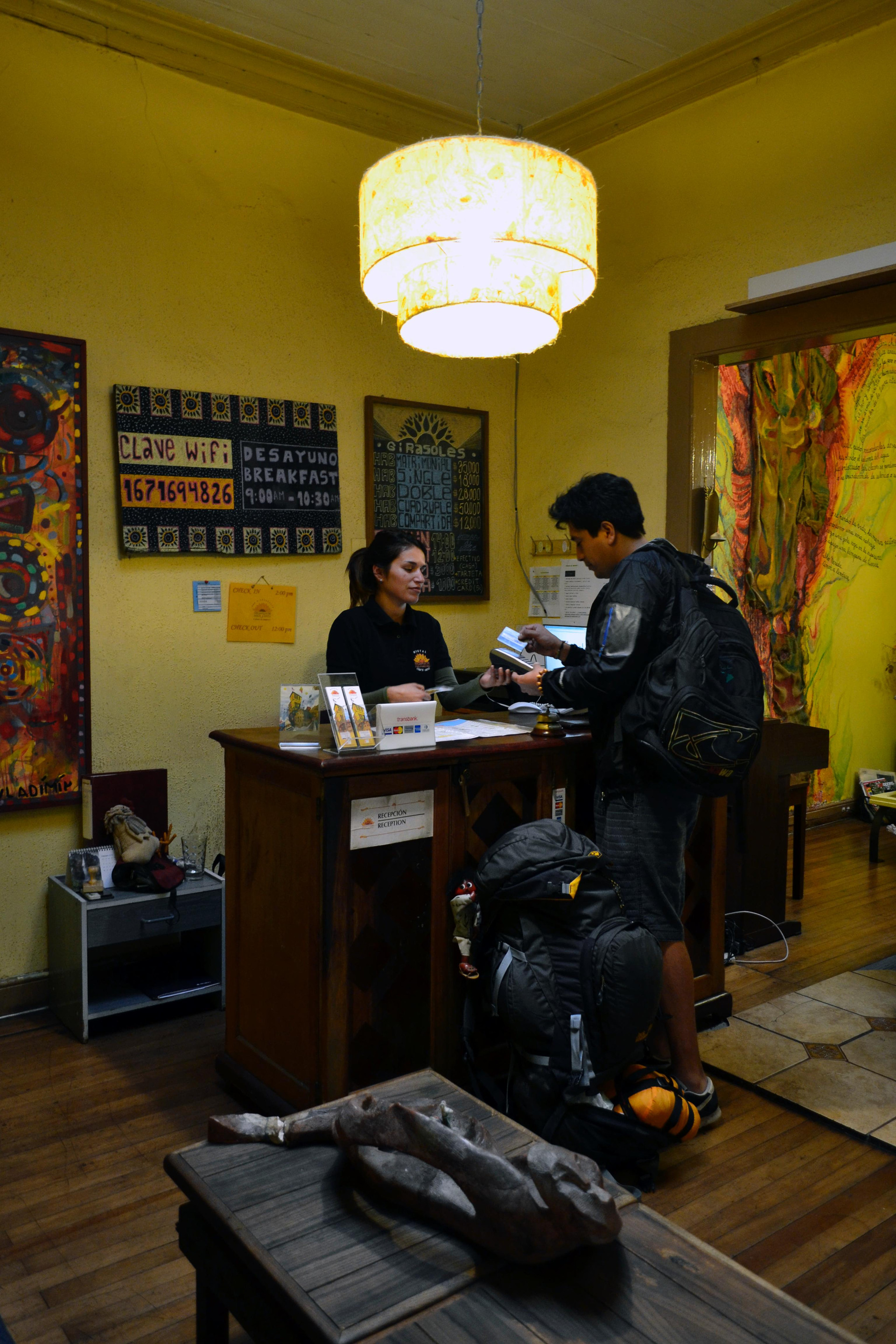 Vista Lobby Hostal Girasoles Valparaiso
