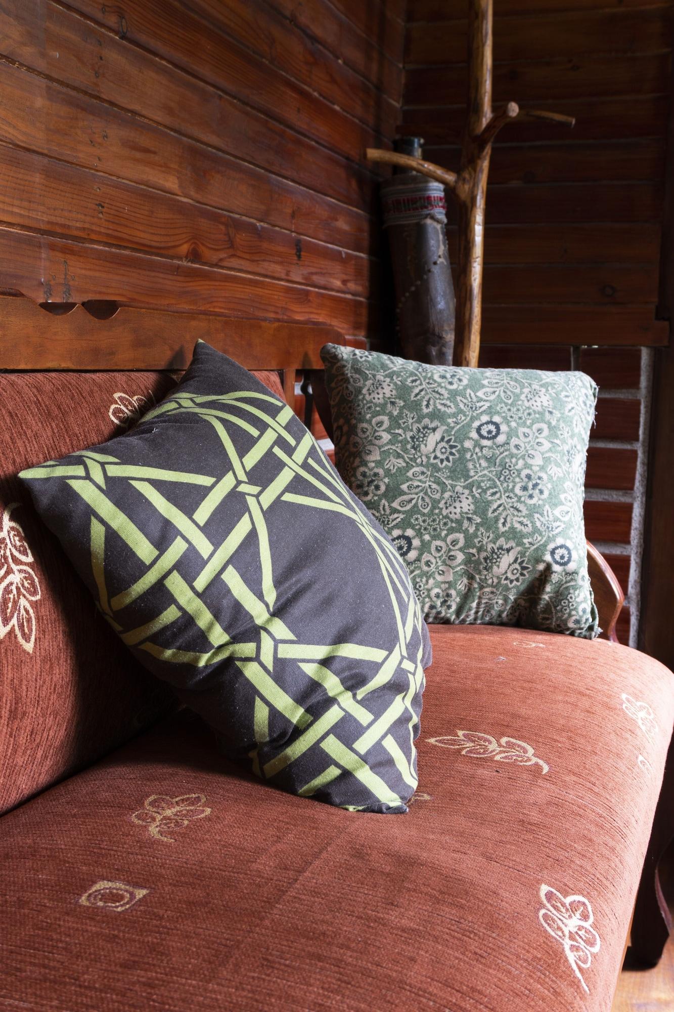 Vista Lobby Mindo Green House