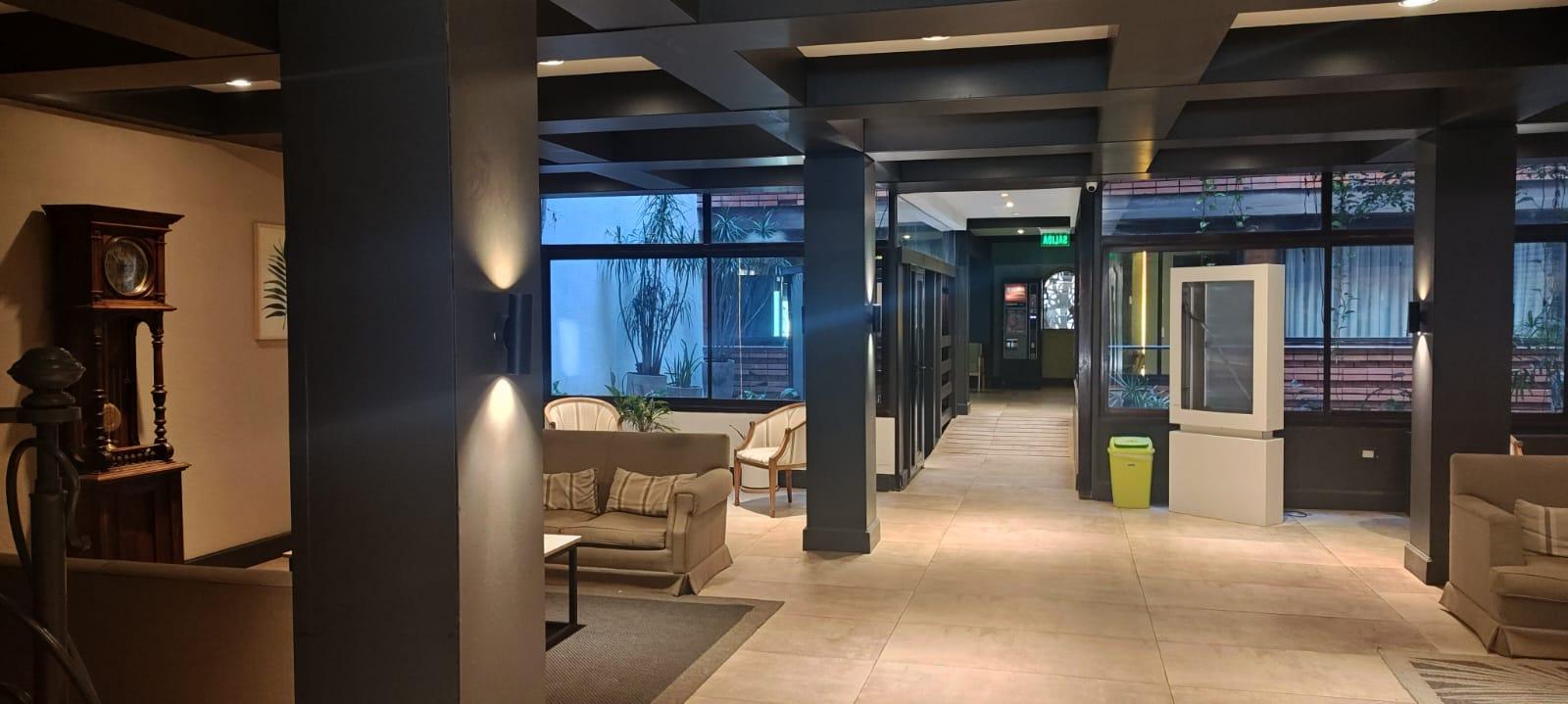 Vista Lobby Gardi Hotel & Suites