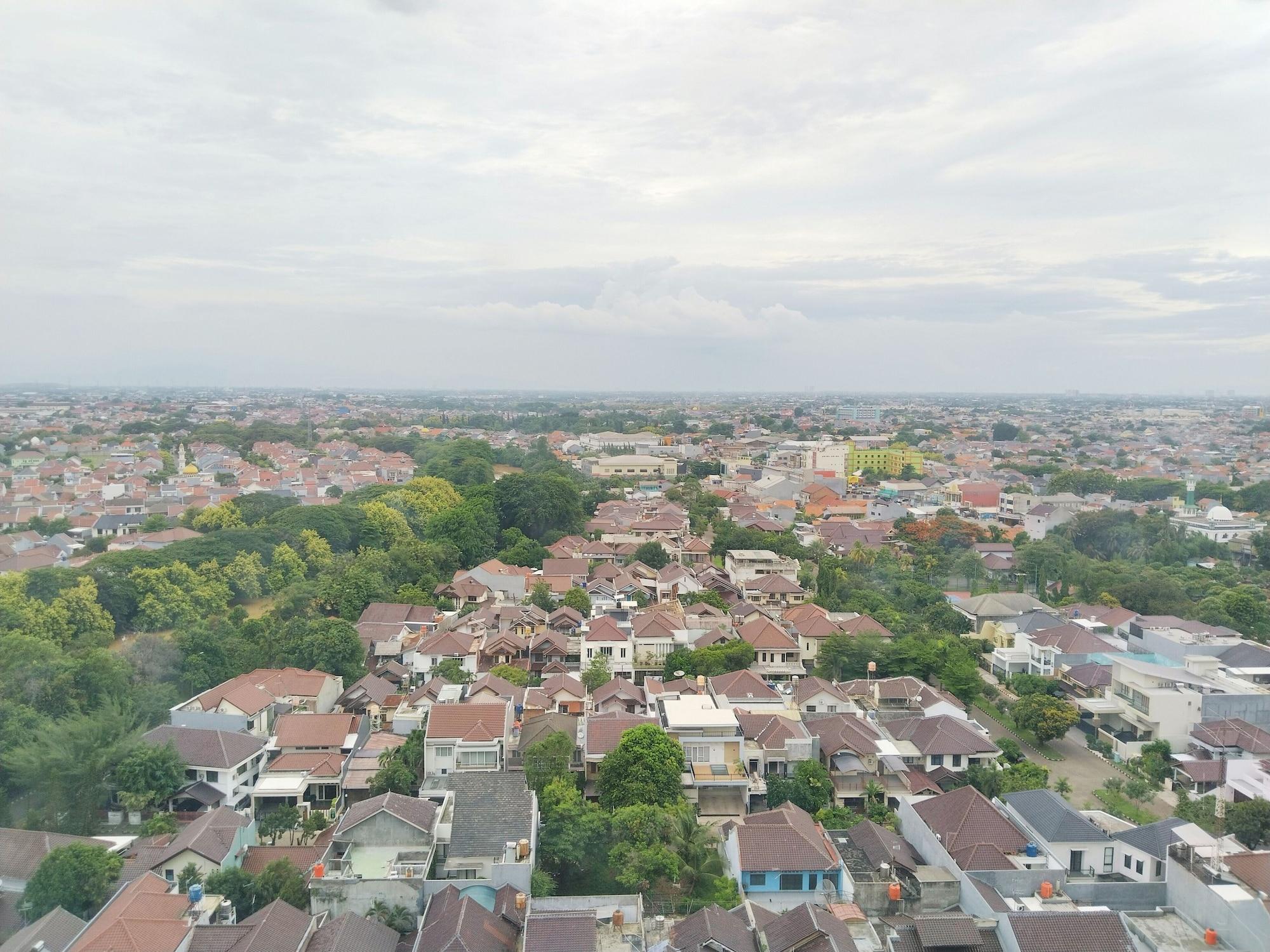 Comodidades del Alojamiento Room 88 Kemang View Apartment