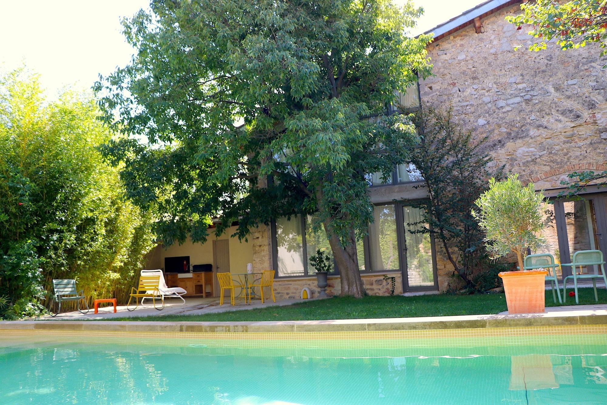 Vista Piscina Les Nuits Pétillantes