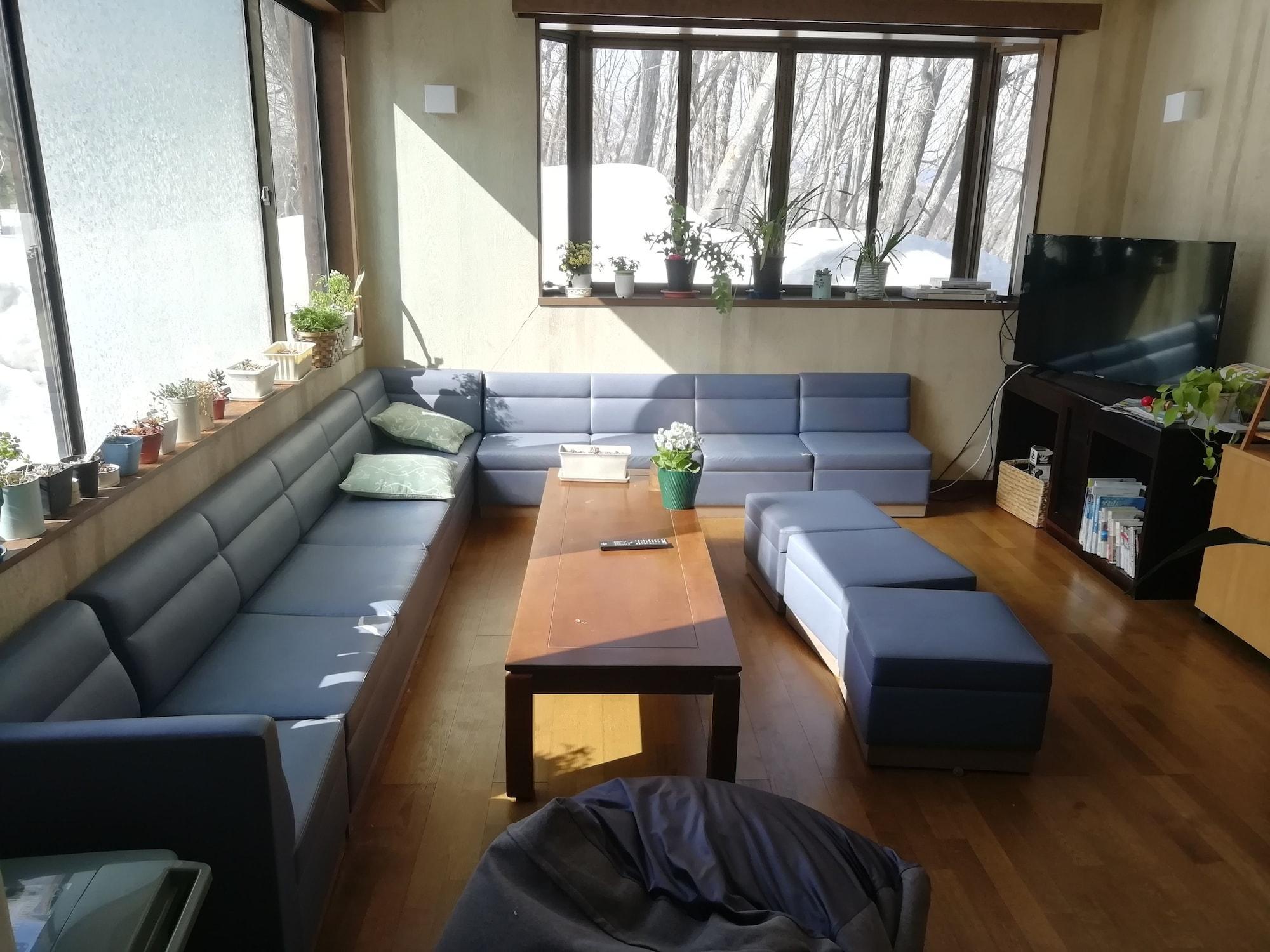 Vista Lobby White Tree Lodge