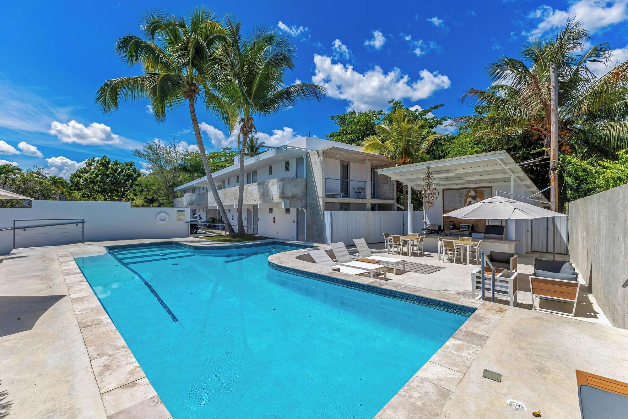 Varios Viento Beach Lodge