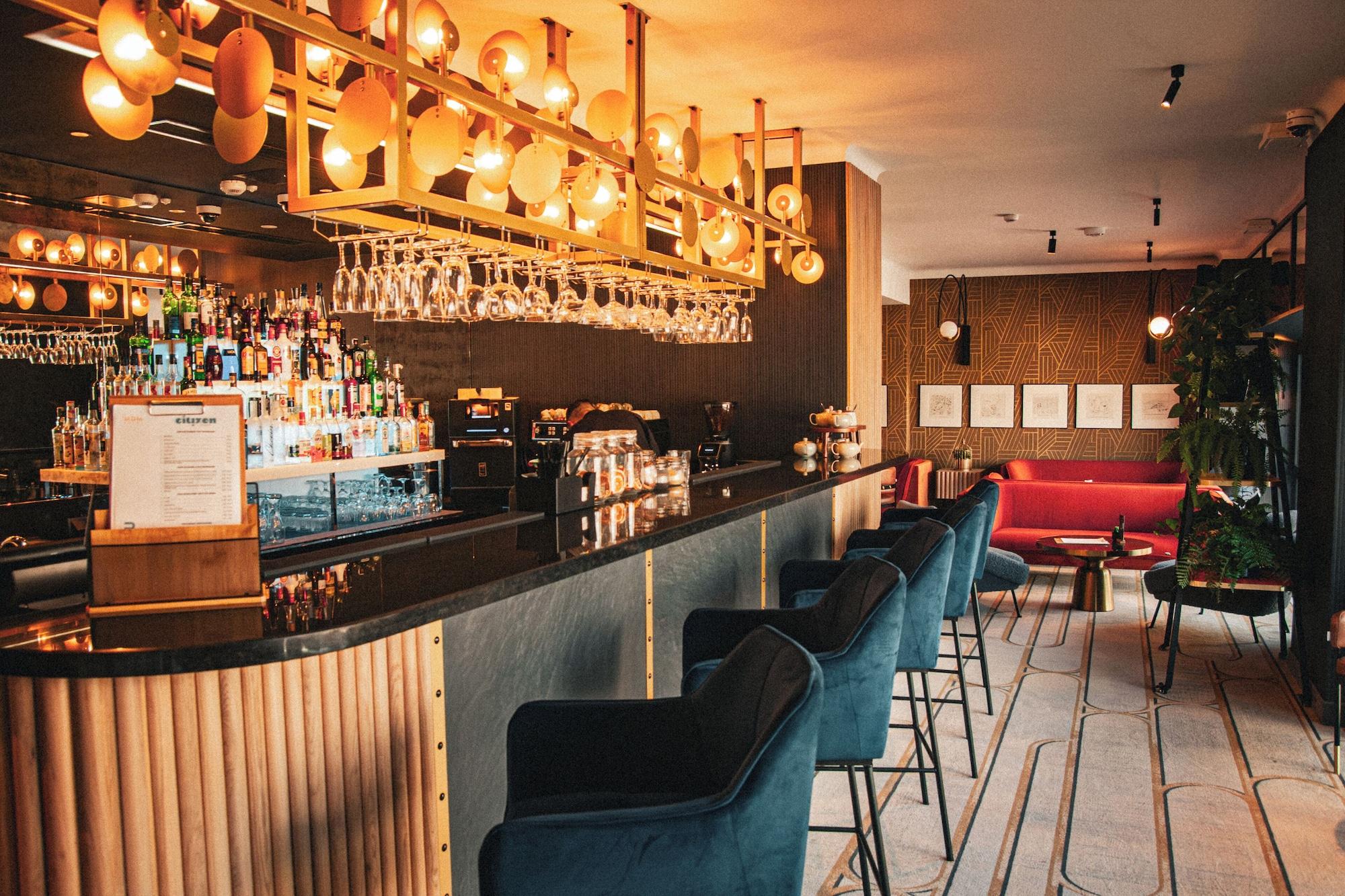 Bar/Salón MDM Hotel Warsaw