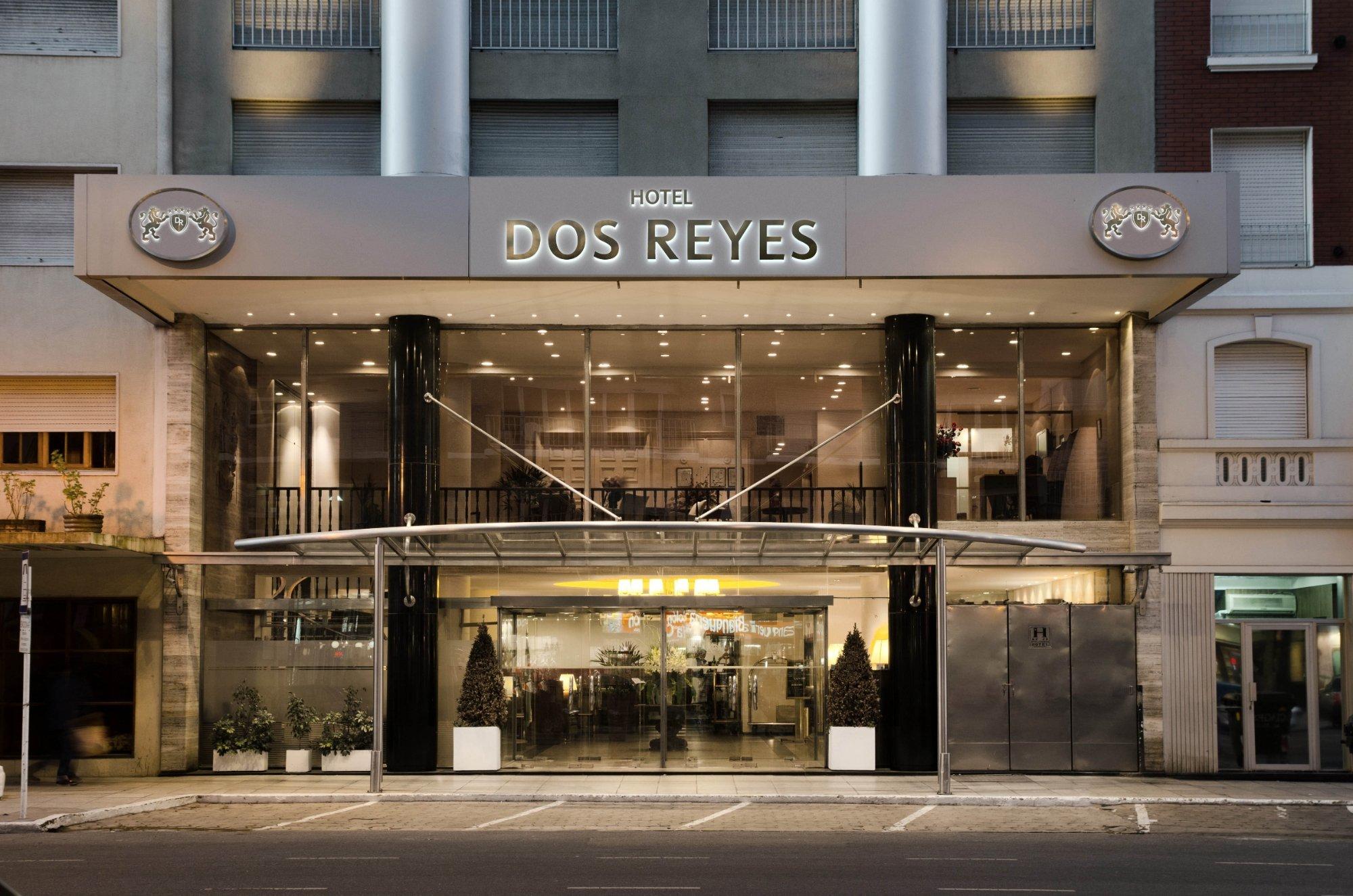 Vista Exterior Dos Reyes Hotel