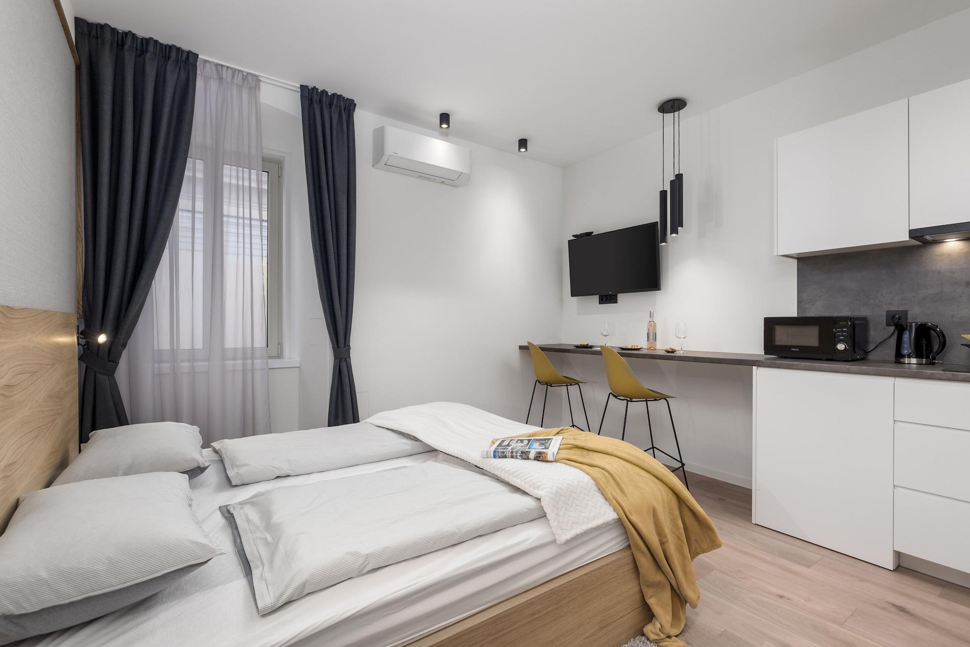 Habitación Deluxe Apartments & Rooms In the Center