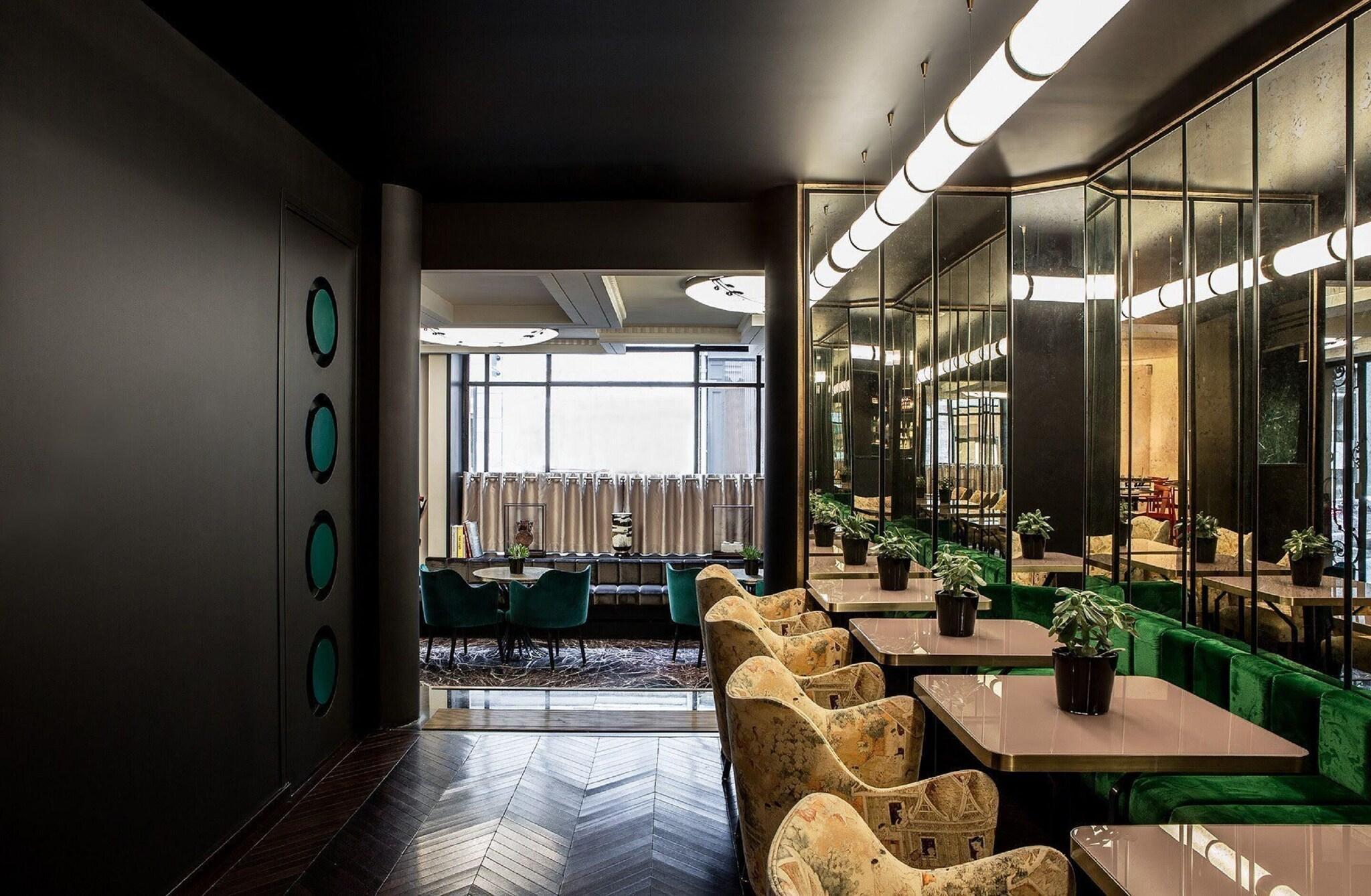 Bar/Salón Htl du Rond-Point des Champs-Esprit de France