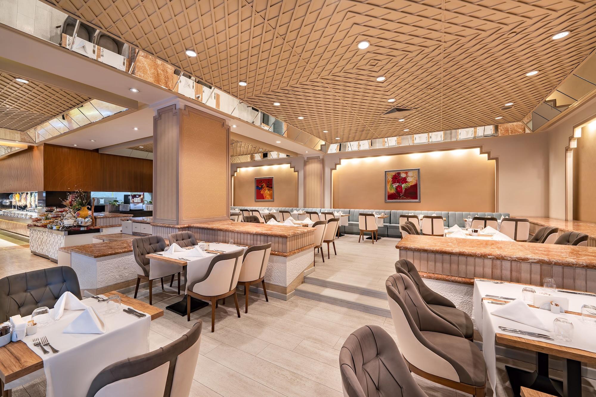 Restaurant Rixos Downtown Antalya All Inclusive - The Land of Legends Access