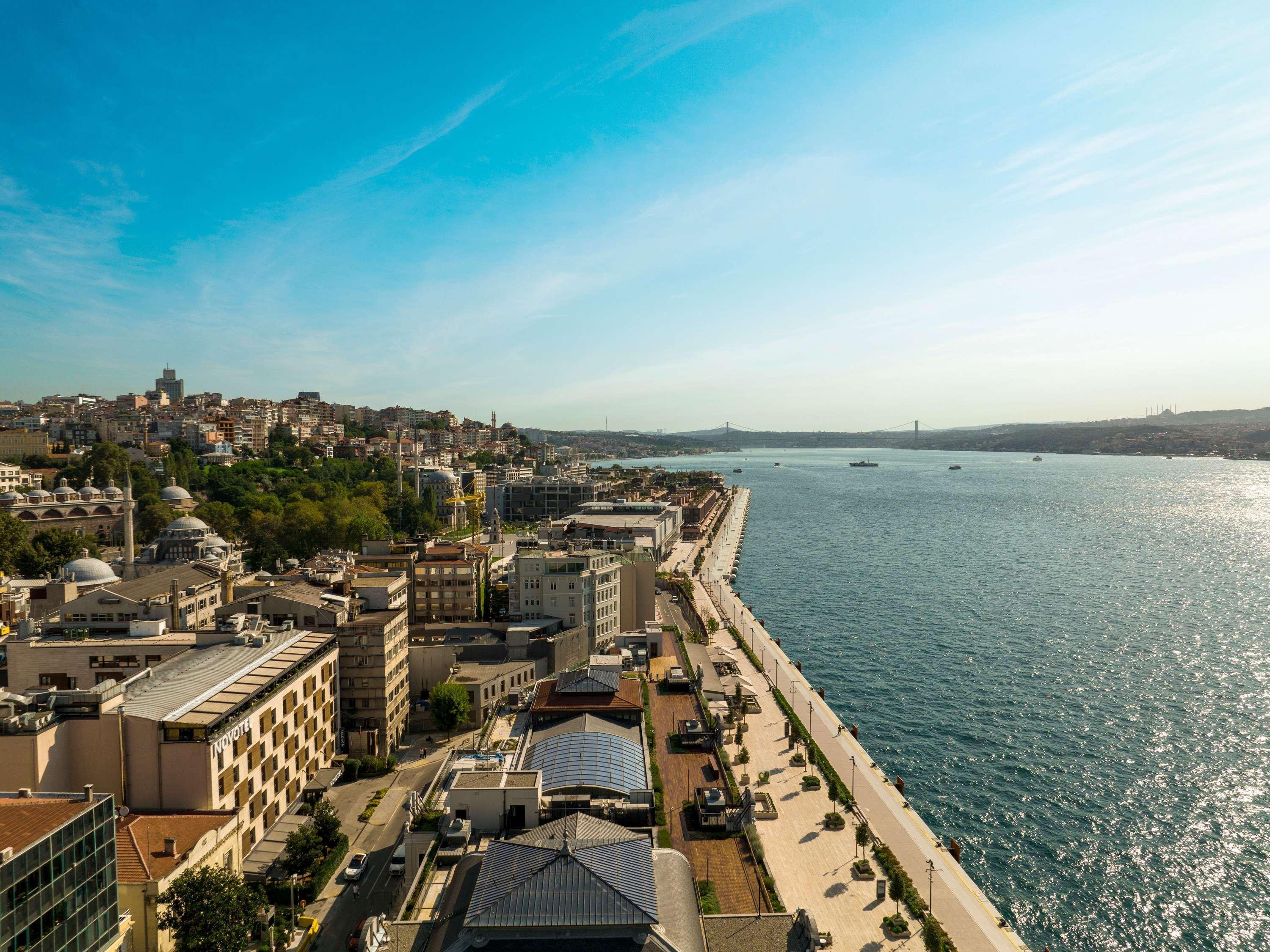 Vista Exterior Novotel Istanbul Bosphorus