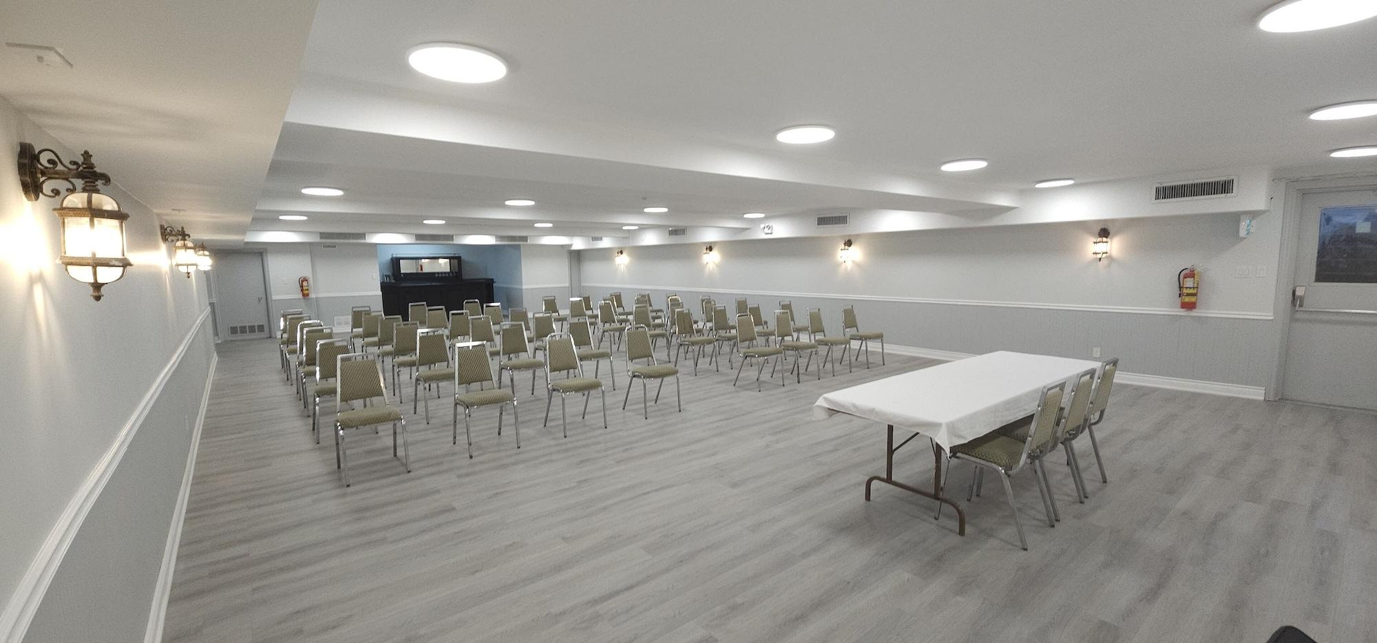 Salón de Baile Super 8 by Wyndham Kirkland Lake