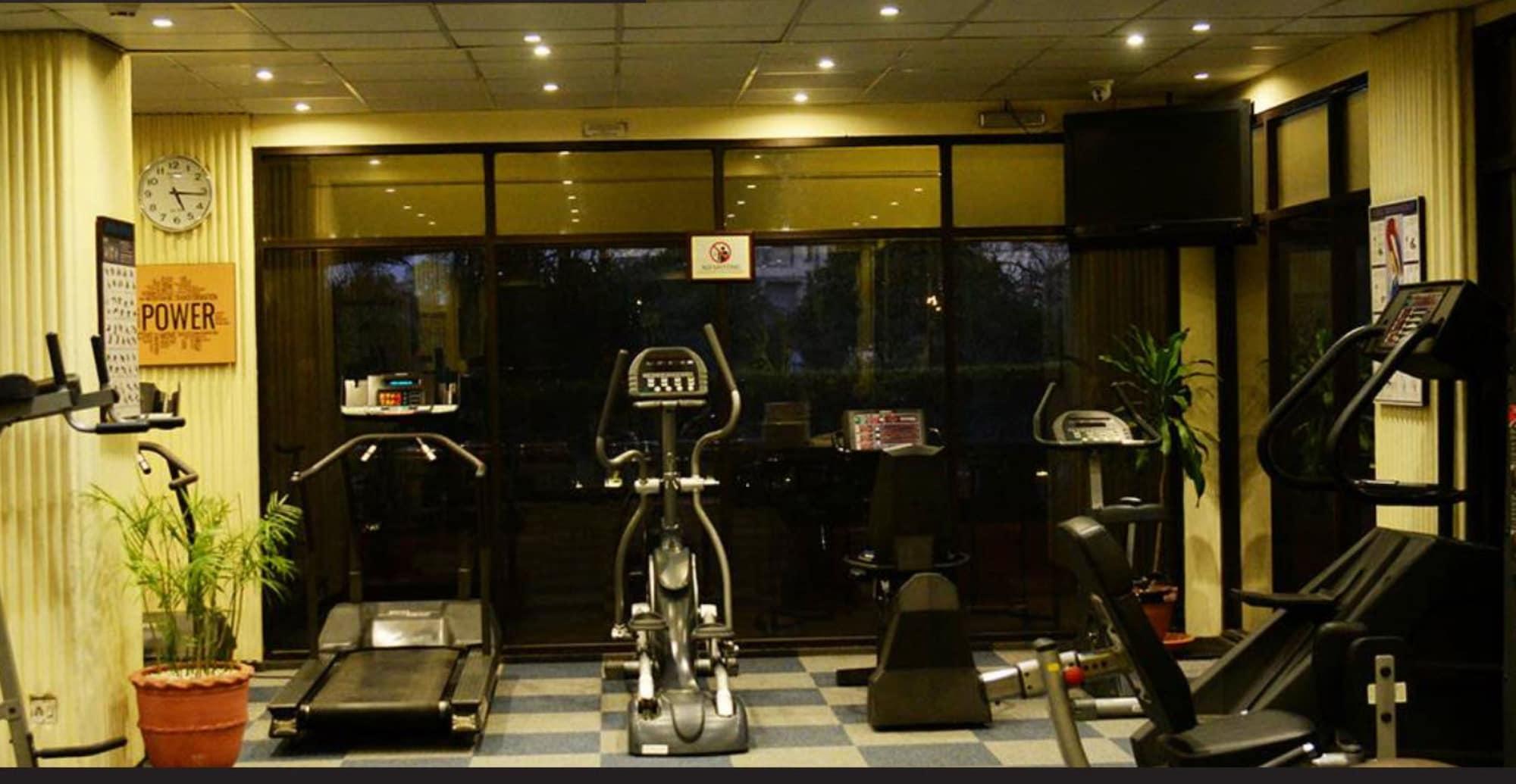 Gimnasio Avari Lahore