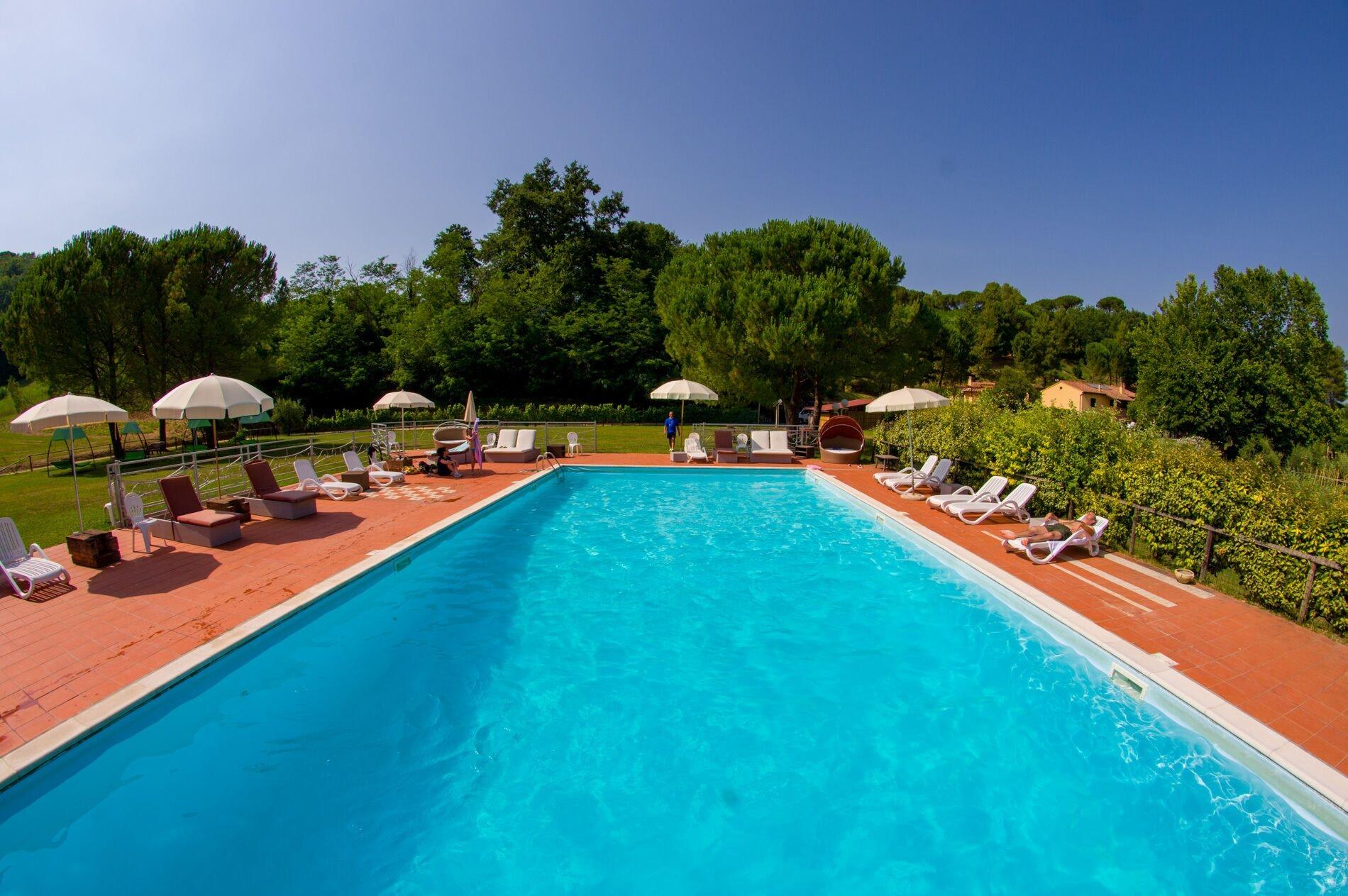 Vista Exterior Agriturismo Podere Bucine Basso