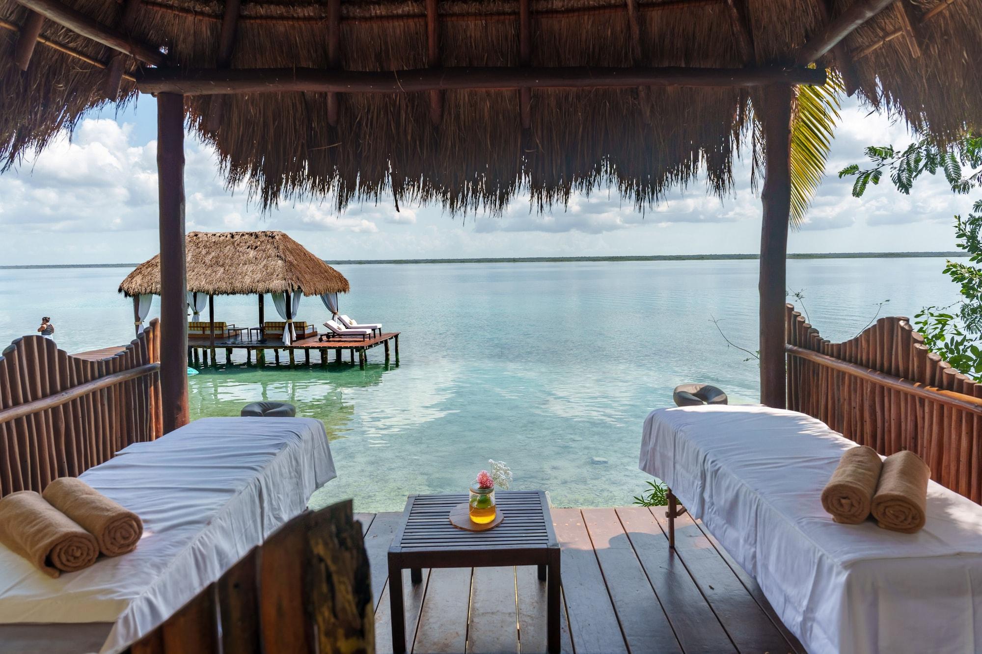Spa Mikasa Bacalar Hotel Boutique, Lagoon Front