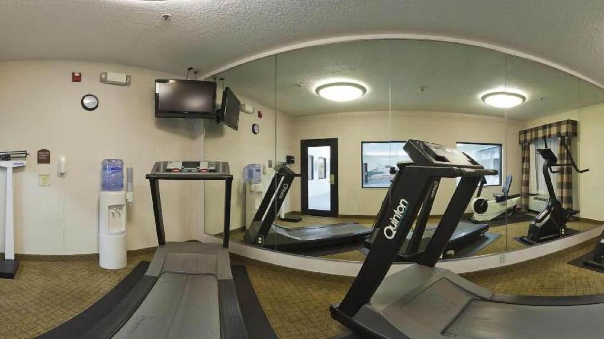 Gimnasio Holiday Inn Express & Suites Alliance by IHG