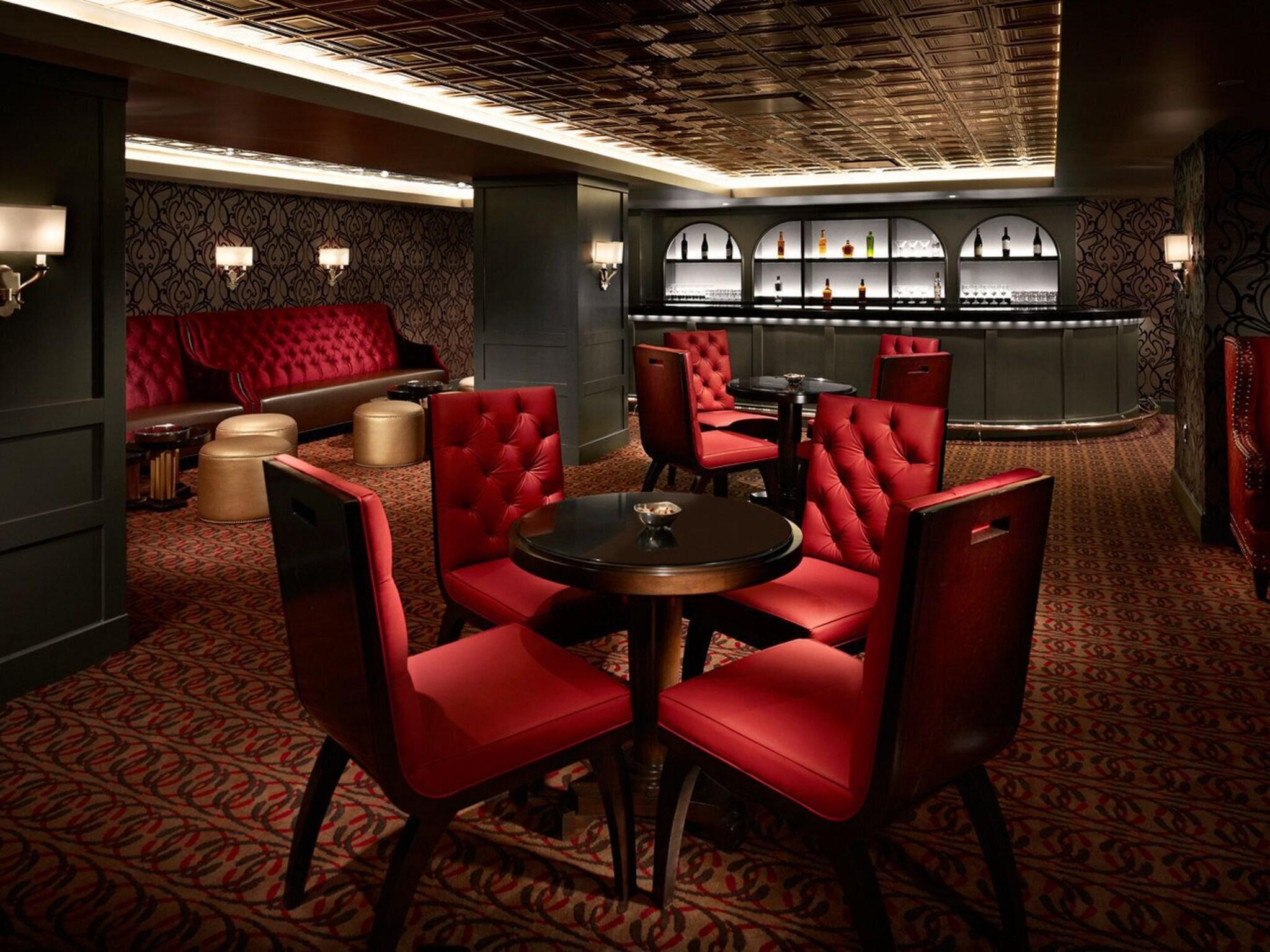 Bar/Salón Omni William Penn Hotel