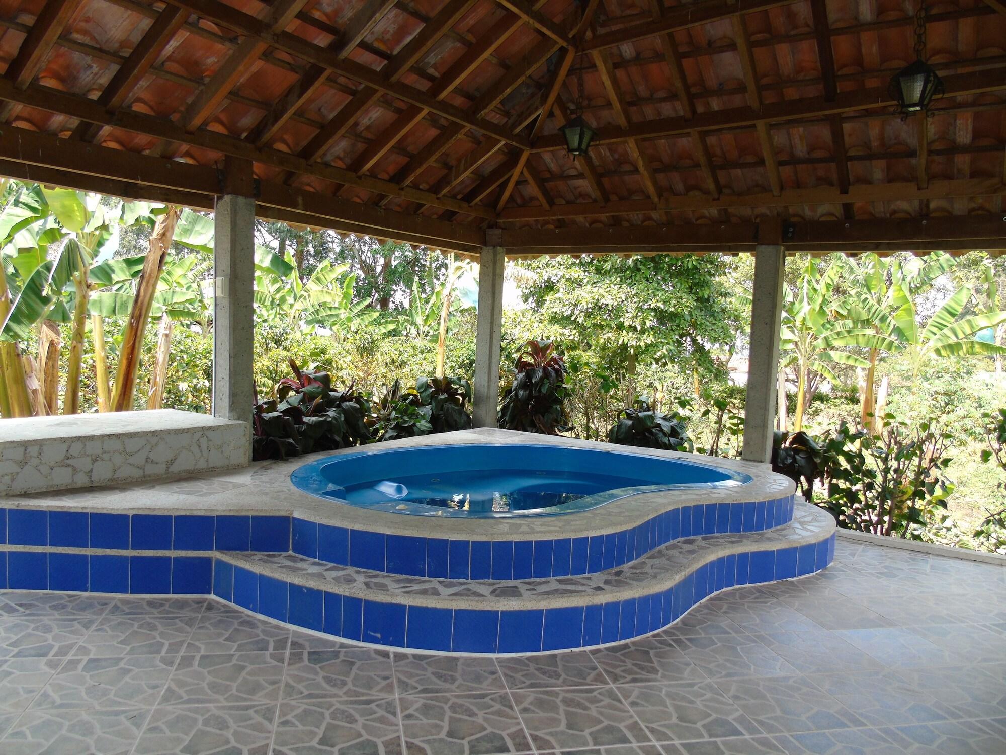 Vista Piscina Eco Hotel Santa Barbara
