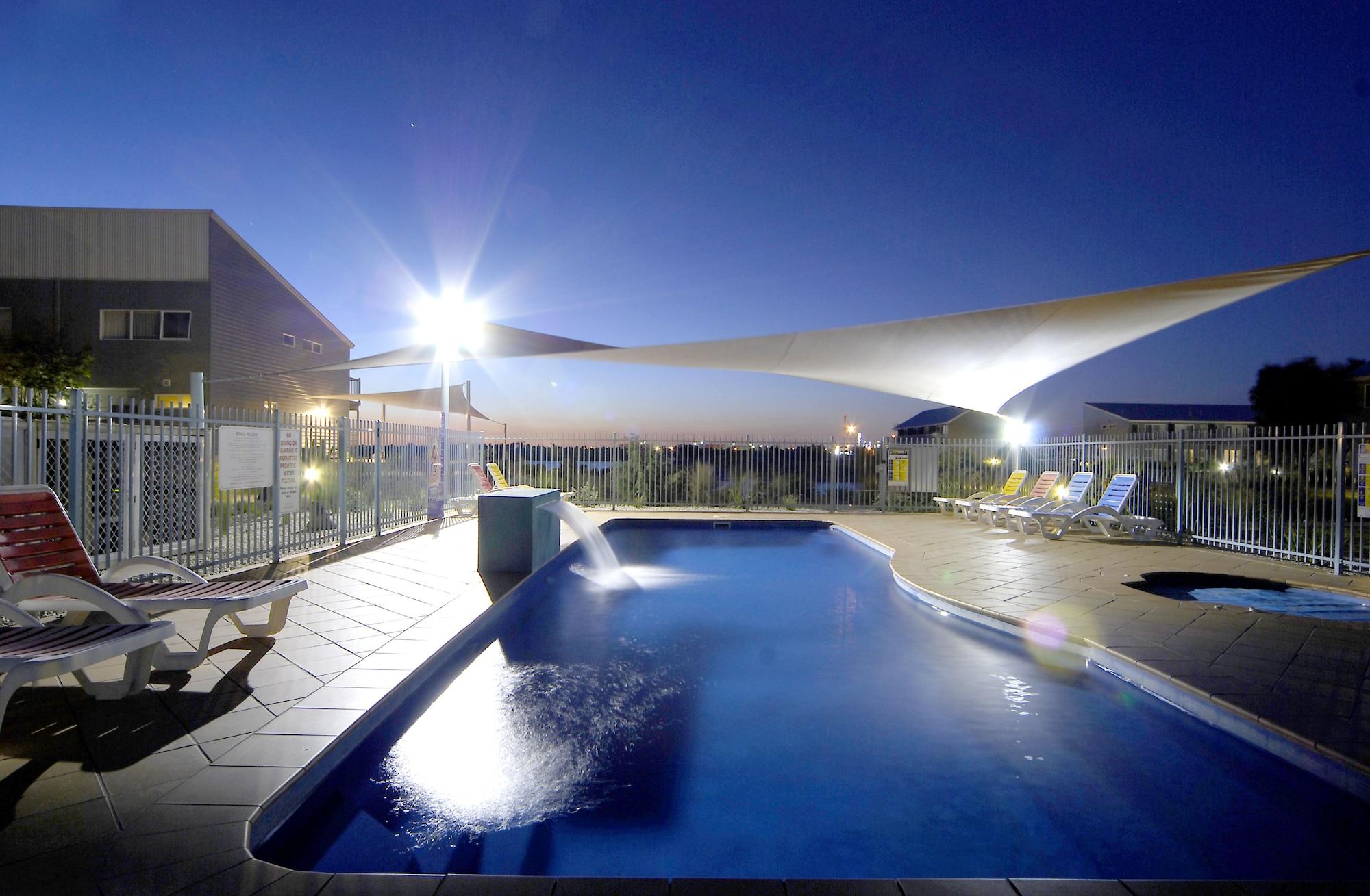 Vista Piscina Quest Williamstown North