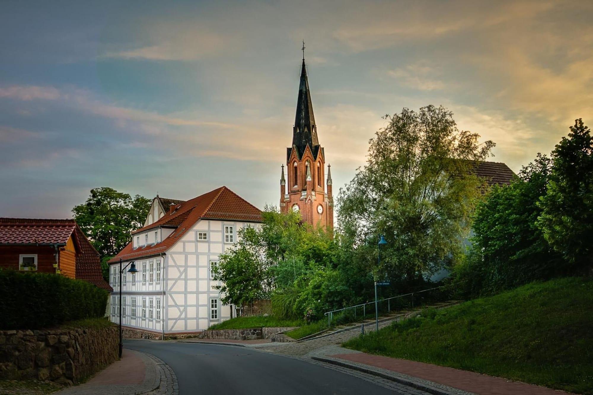 Vista Exterior Hotel zur Burg
