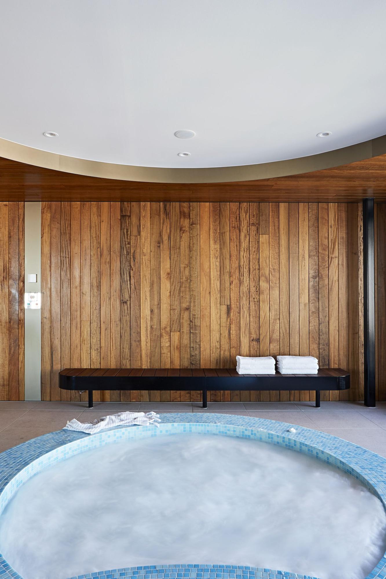 Spa Tyrian Serviced Apartments - Albert Park Lake
