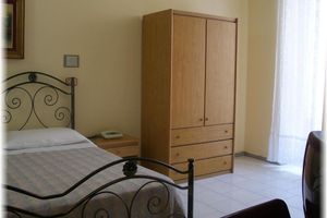 Alojamiento - Hotel Pensione Romeo
