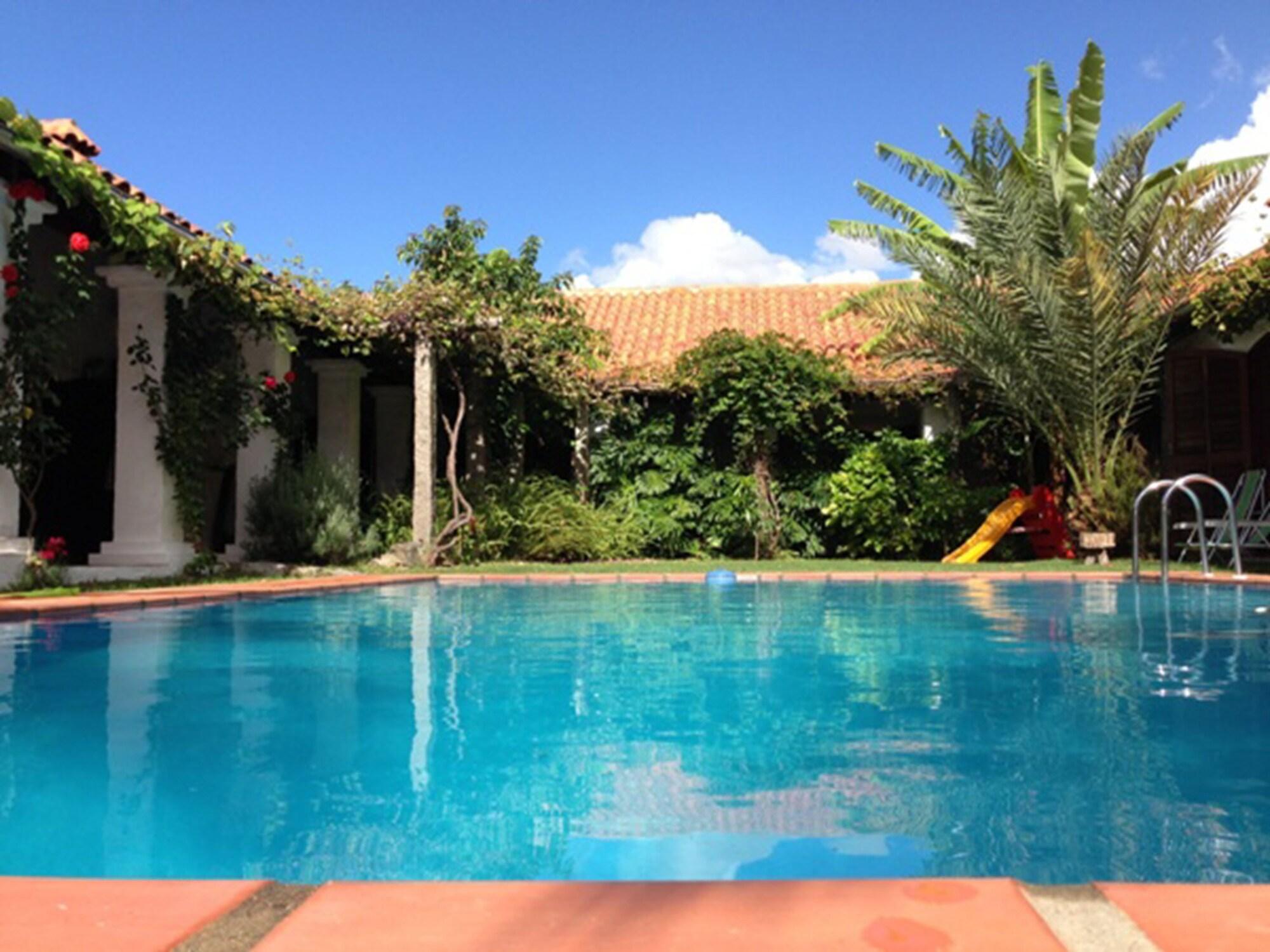 Vista Piscina Pinos de la Quebrada