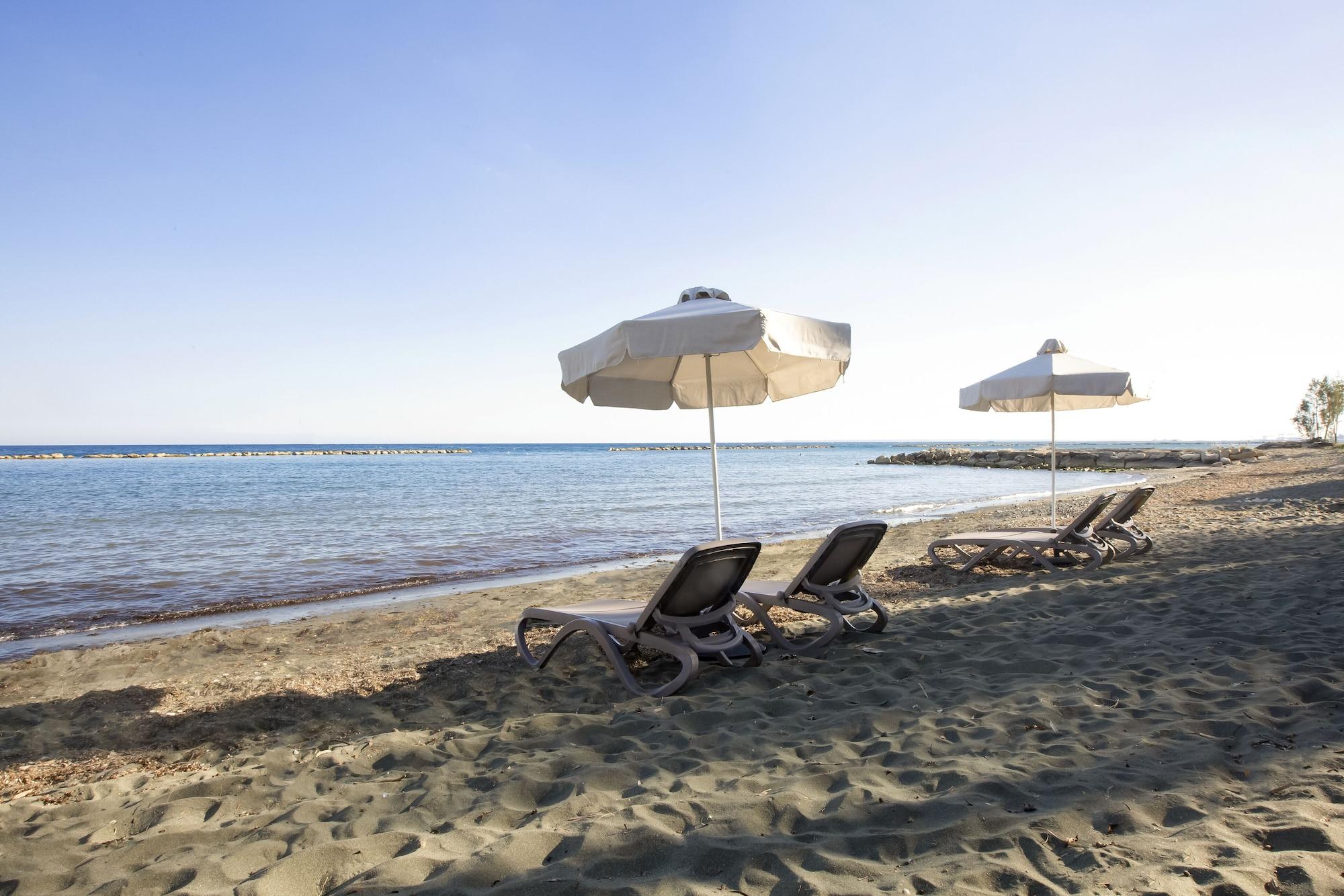 Playa Harmony Bay Hotel