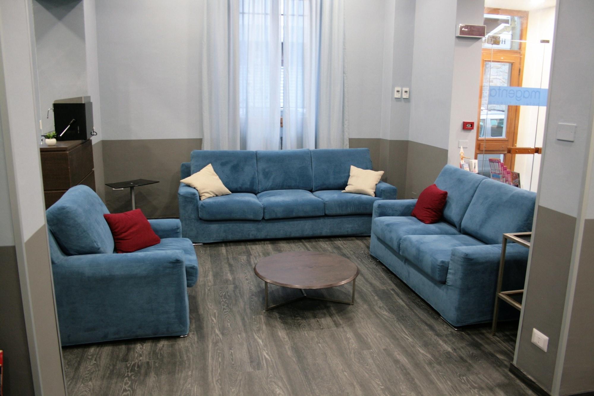 Varios Hotel Magenta