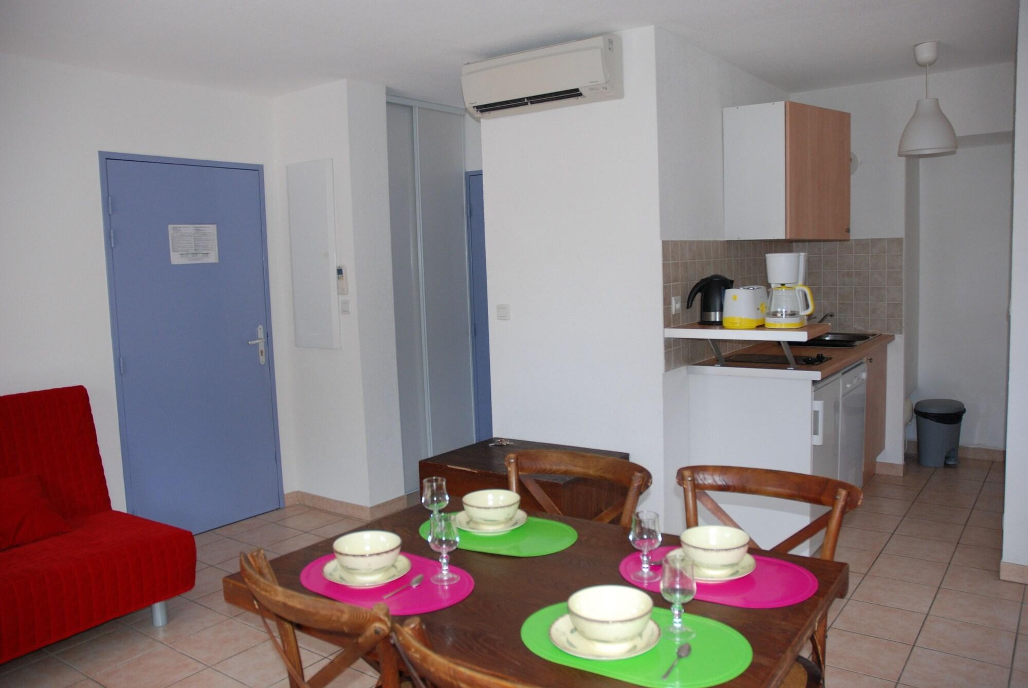 Varios UZES APPART HOTEL
