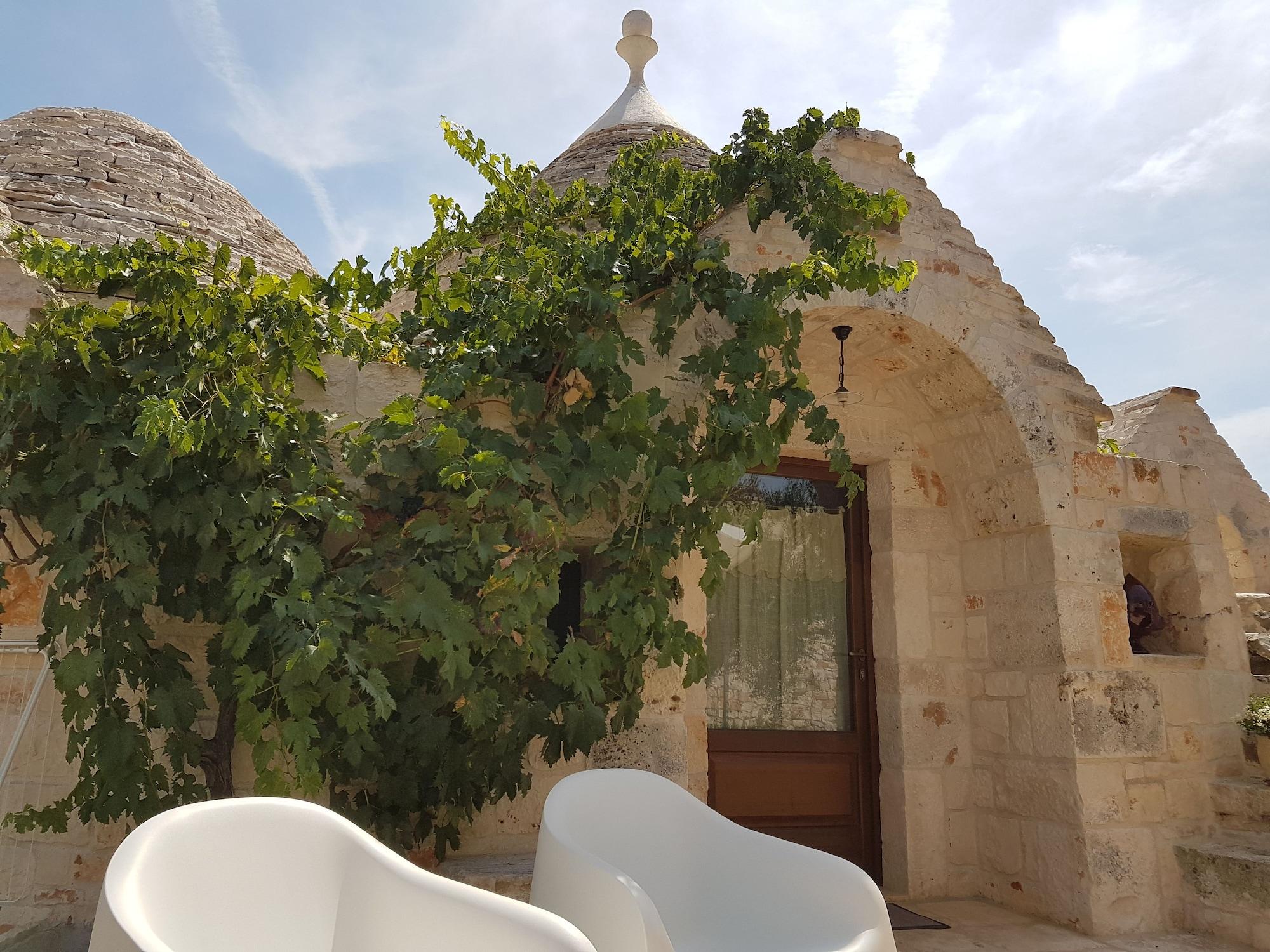 Vista Lobby Almapetra Trulli Resort