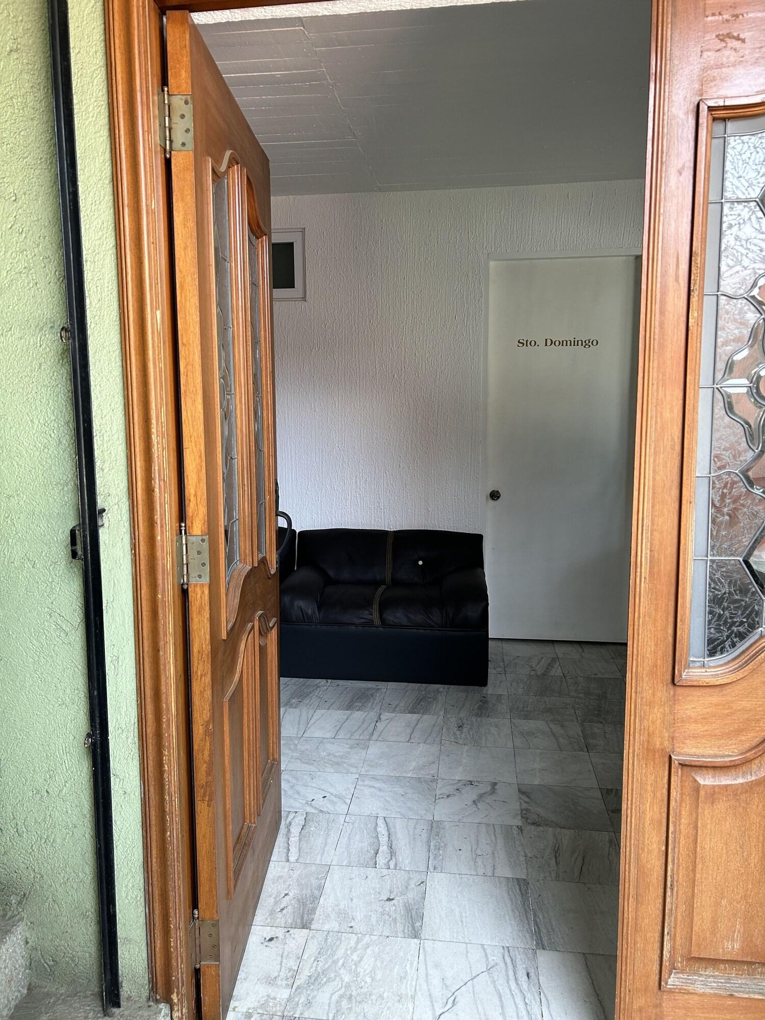 Vista Exterior Habitaciones Leonor