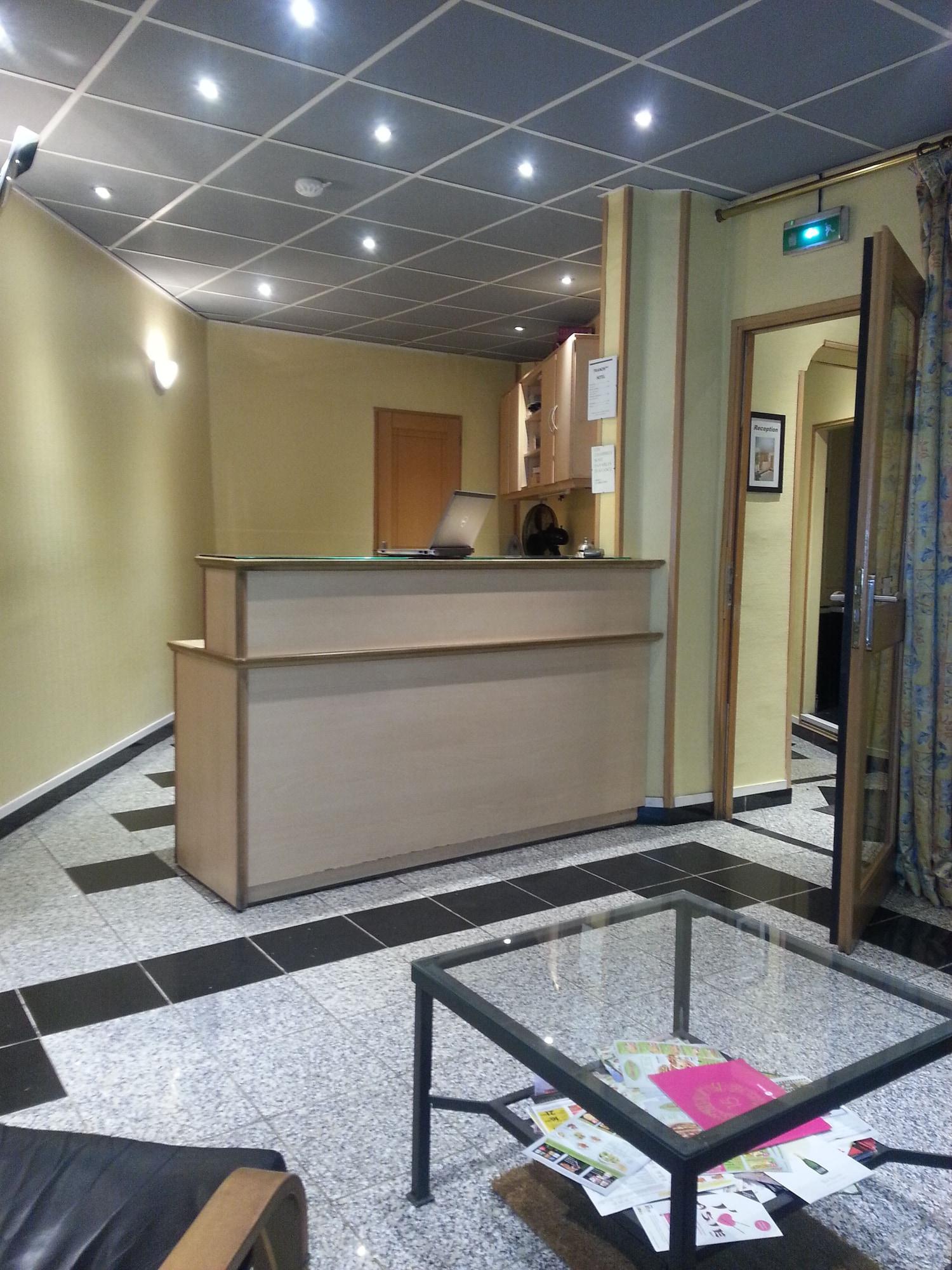 Vista Lobby Hôtel Trianon Vincennes