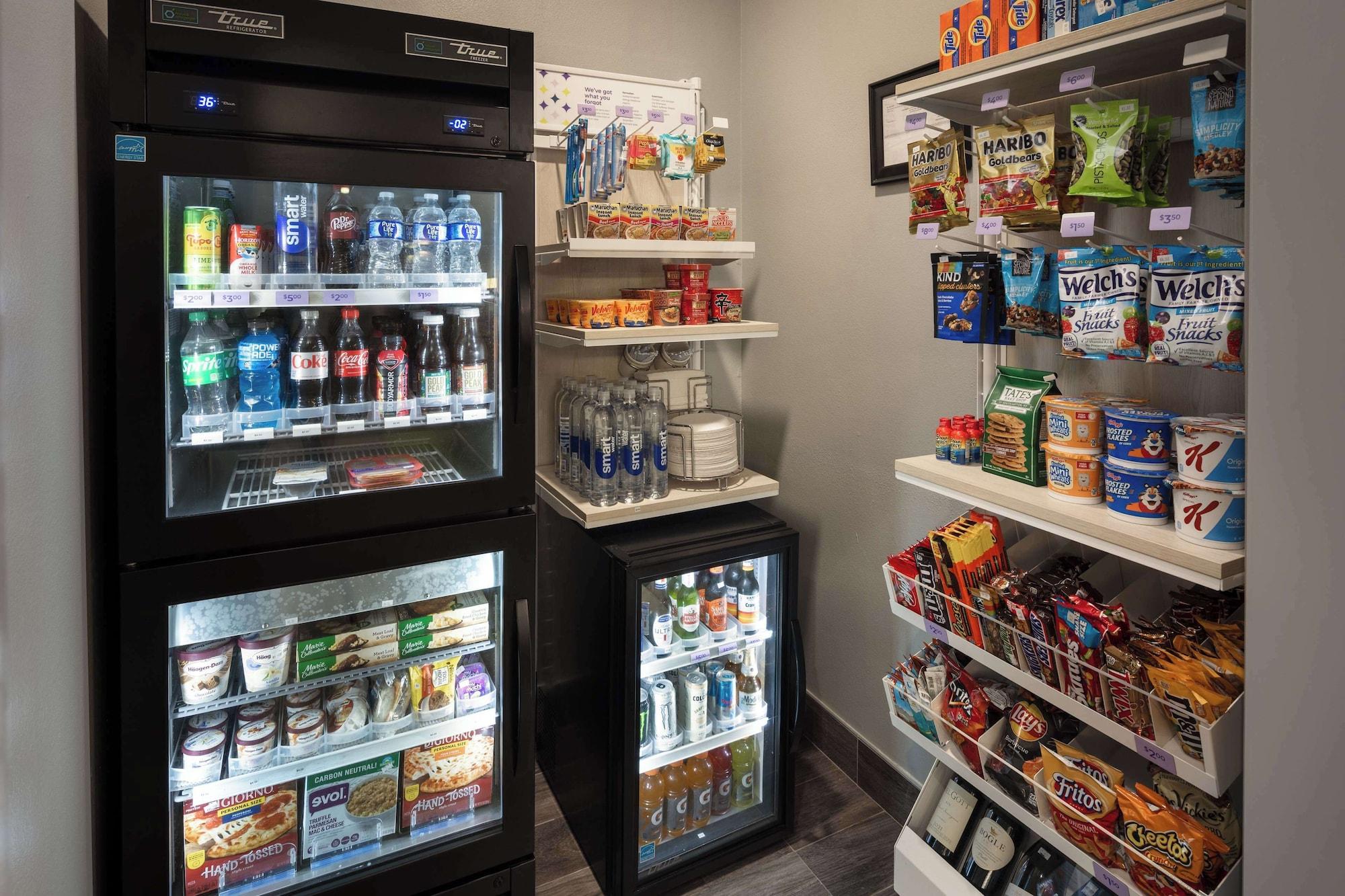 Bar/Salón Spark by Hilton Houston West Clay Road