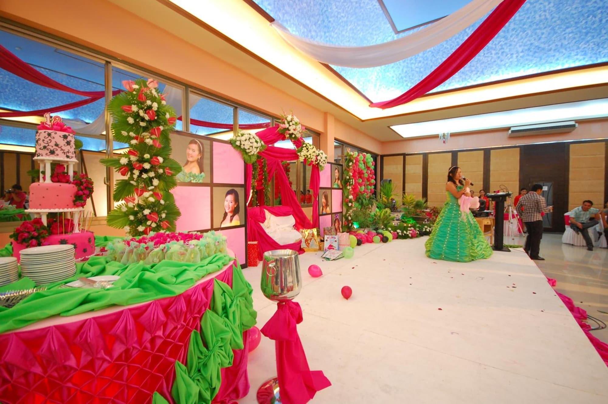 Instalaciones Recreativas A&A Plaza Hotel