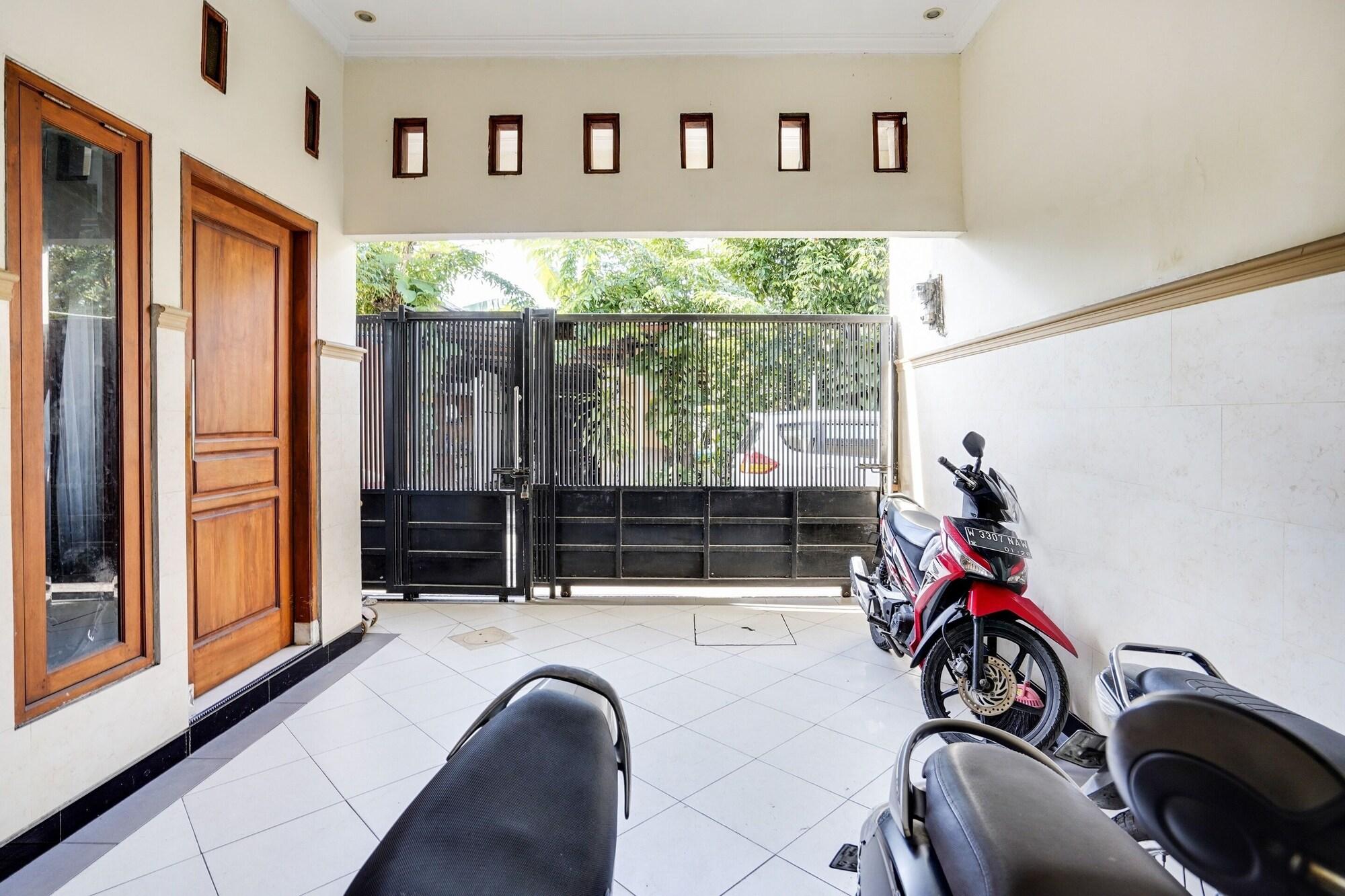 Vista Lobby OYO Life 91893 Kost Jeje Syariah