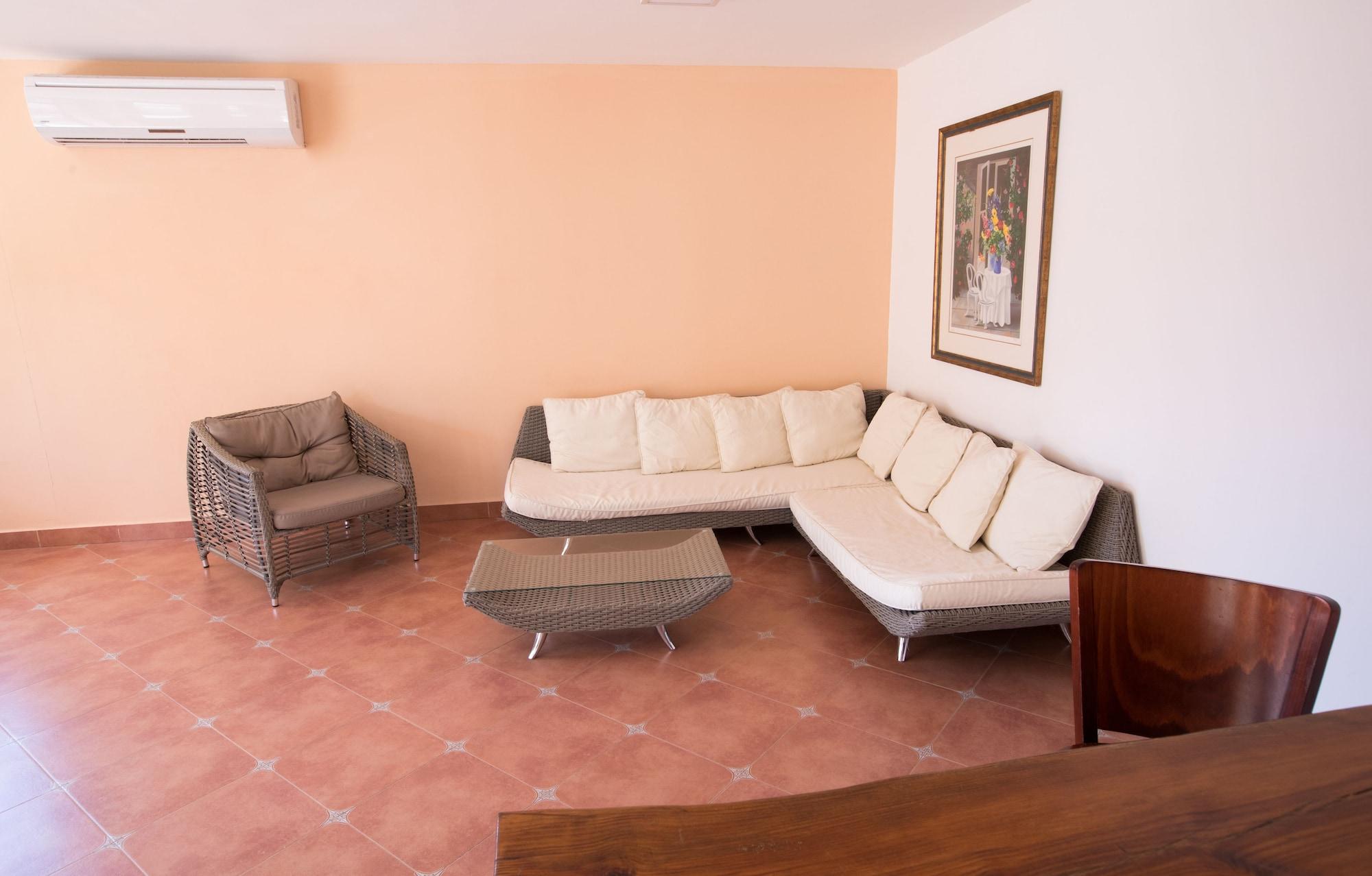 Vista Lobby Hadass Desert Inn