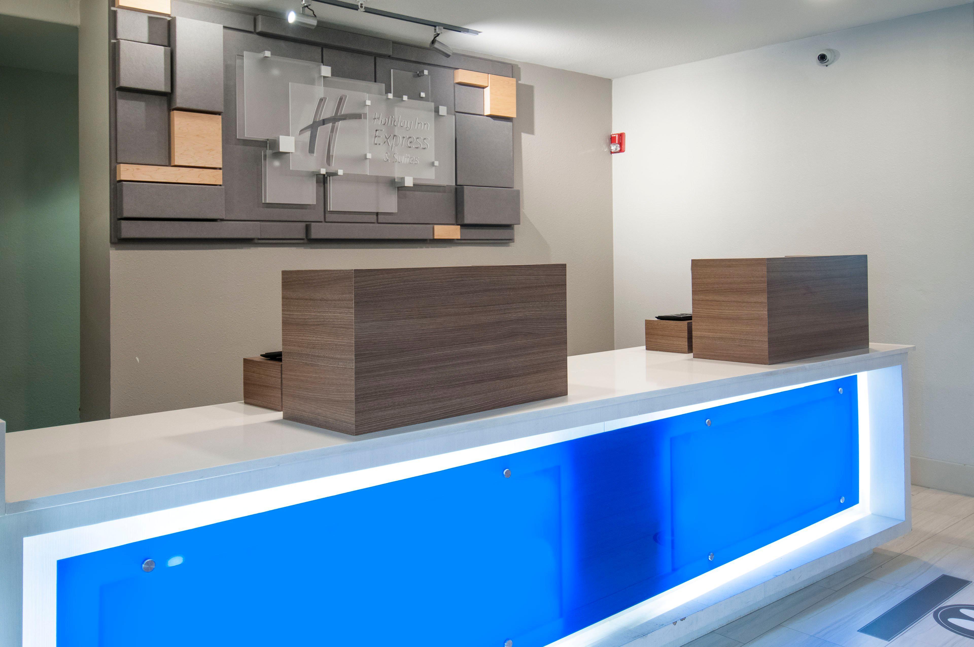 Vista Lobby Holiday Inn Express & Suites Plano West - Frisco by IHG