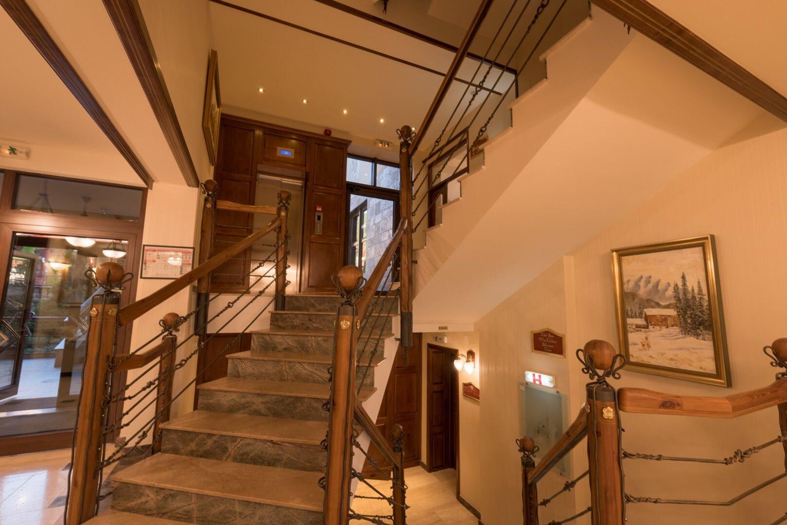 Vista Lobby Hotel Edelweiss