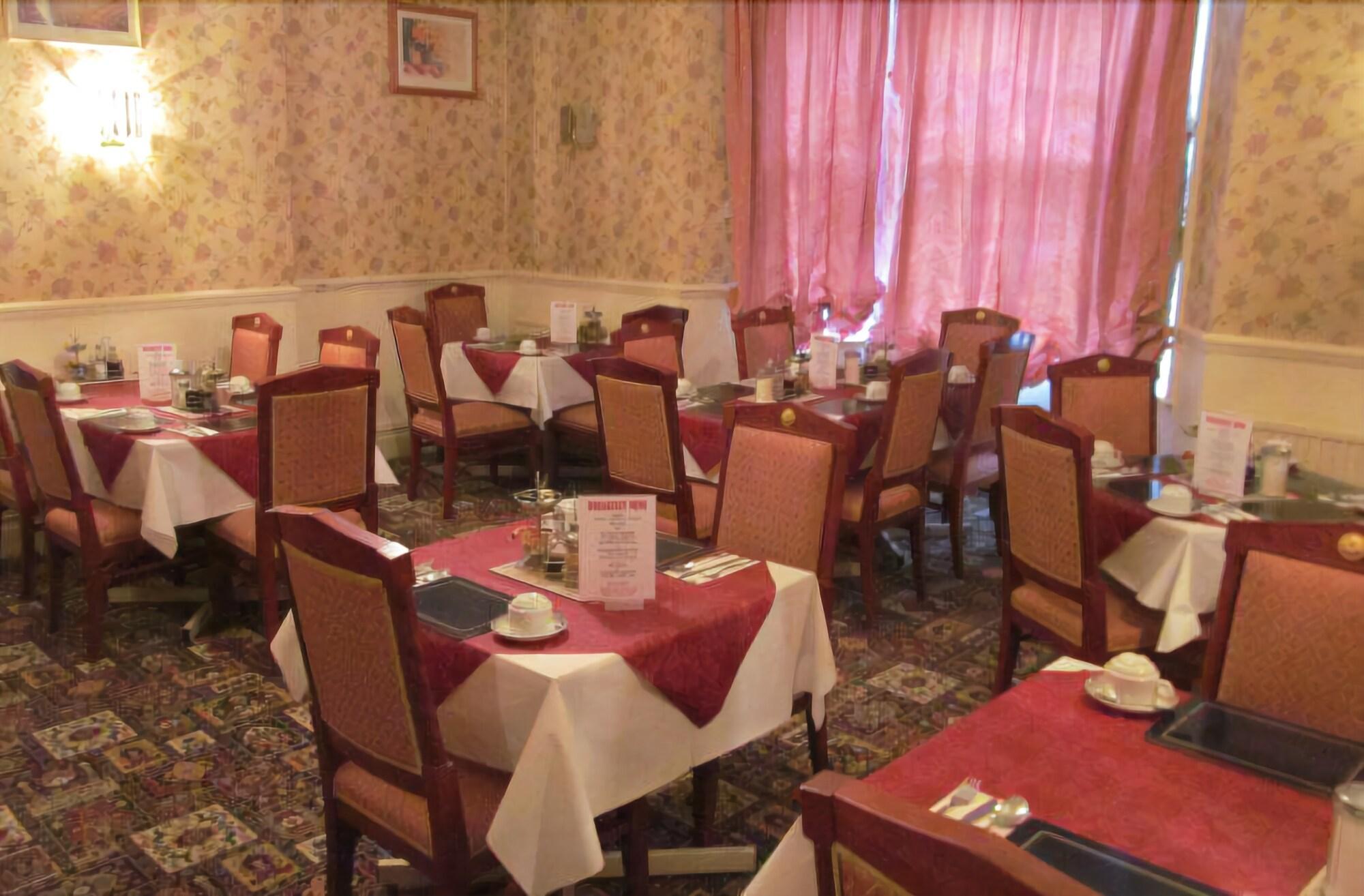 Restaurant The Pines Guest Accommodation