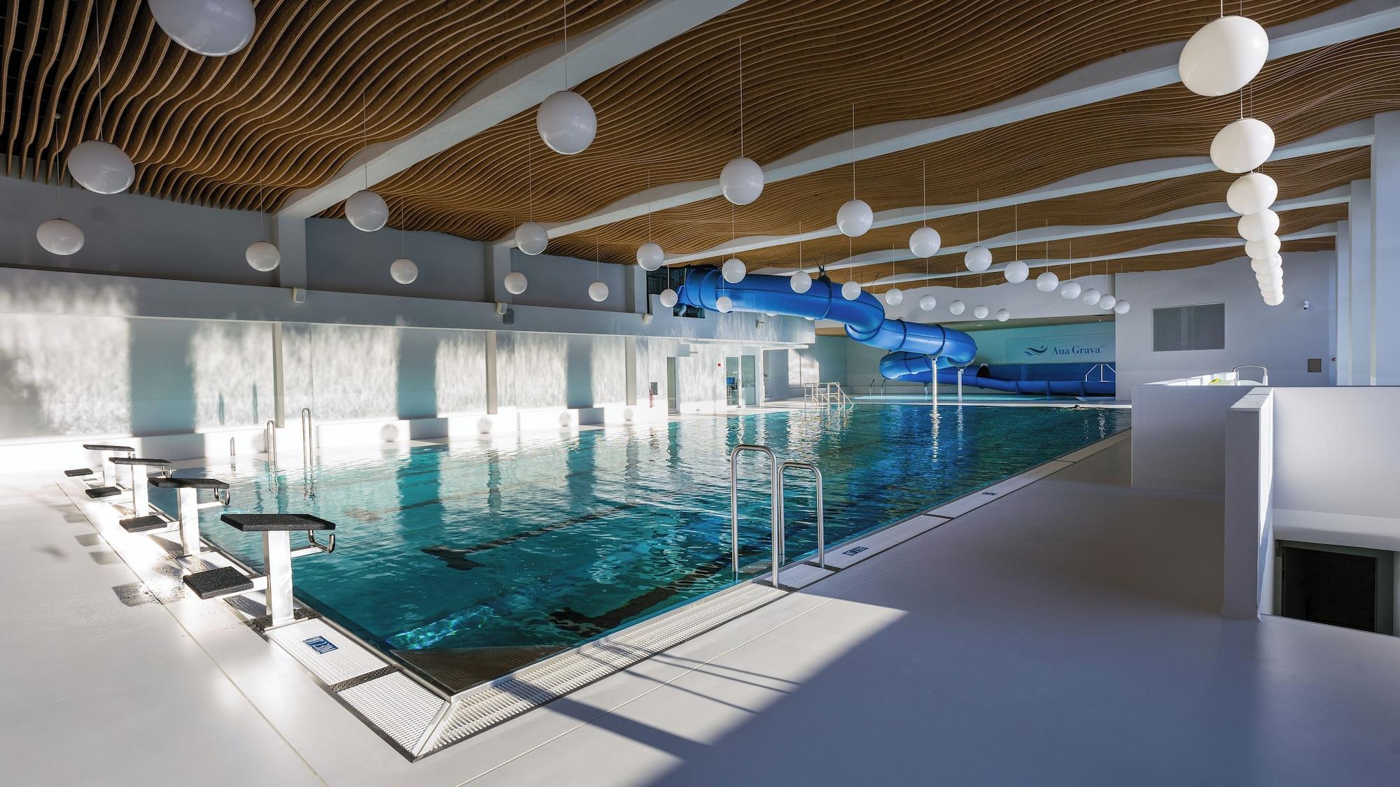 Vista Piscina wellnessHostel3000