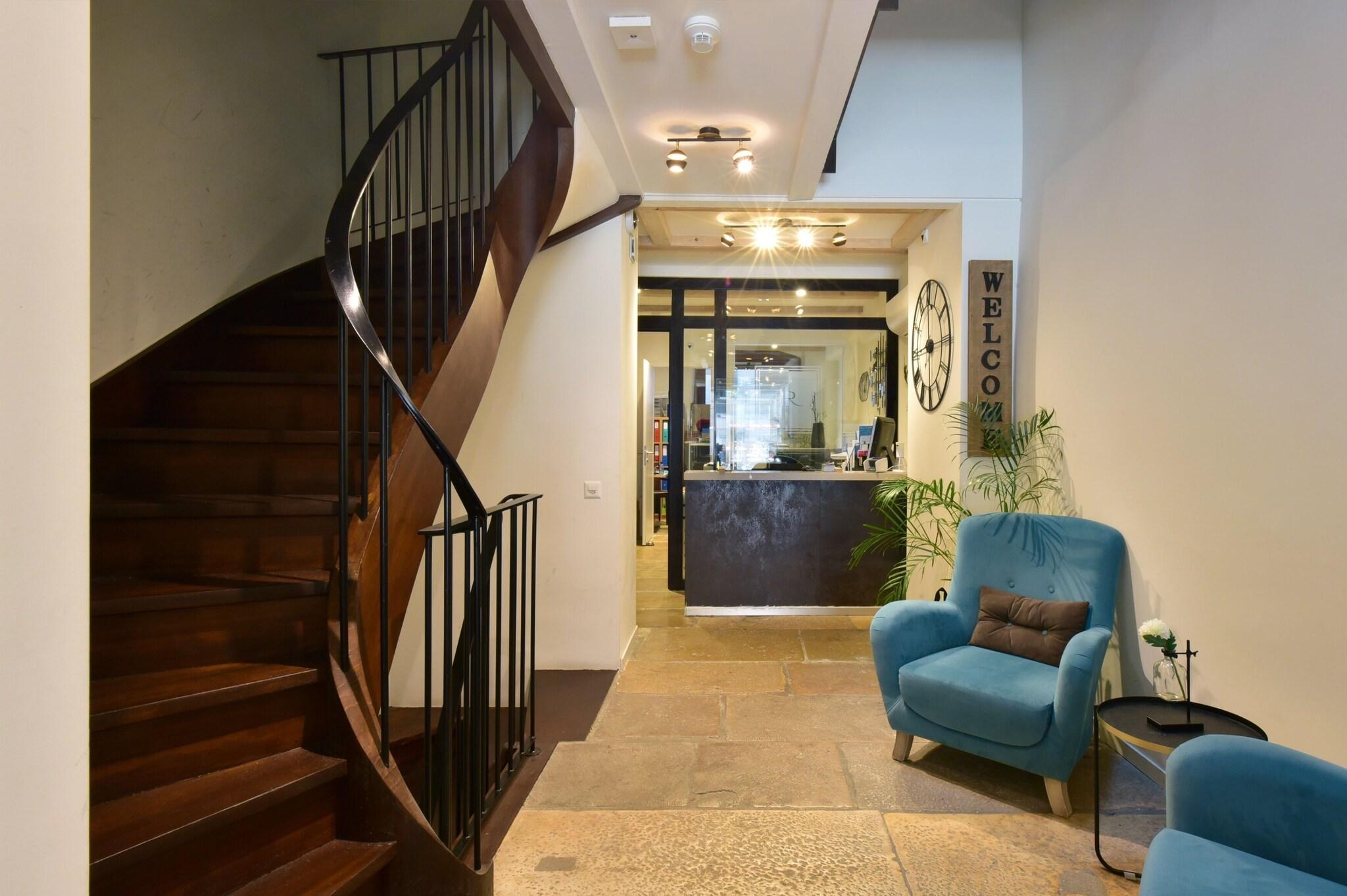 Vista Lobby Hotel Rousseau Geneva
