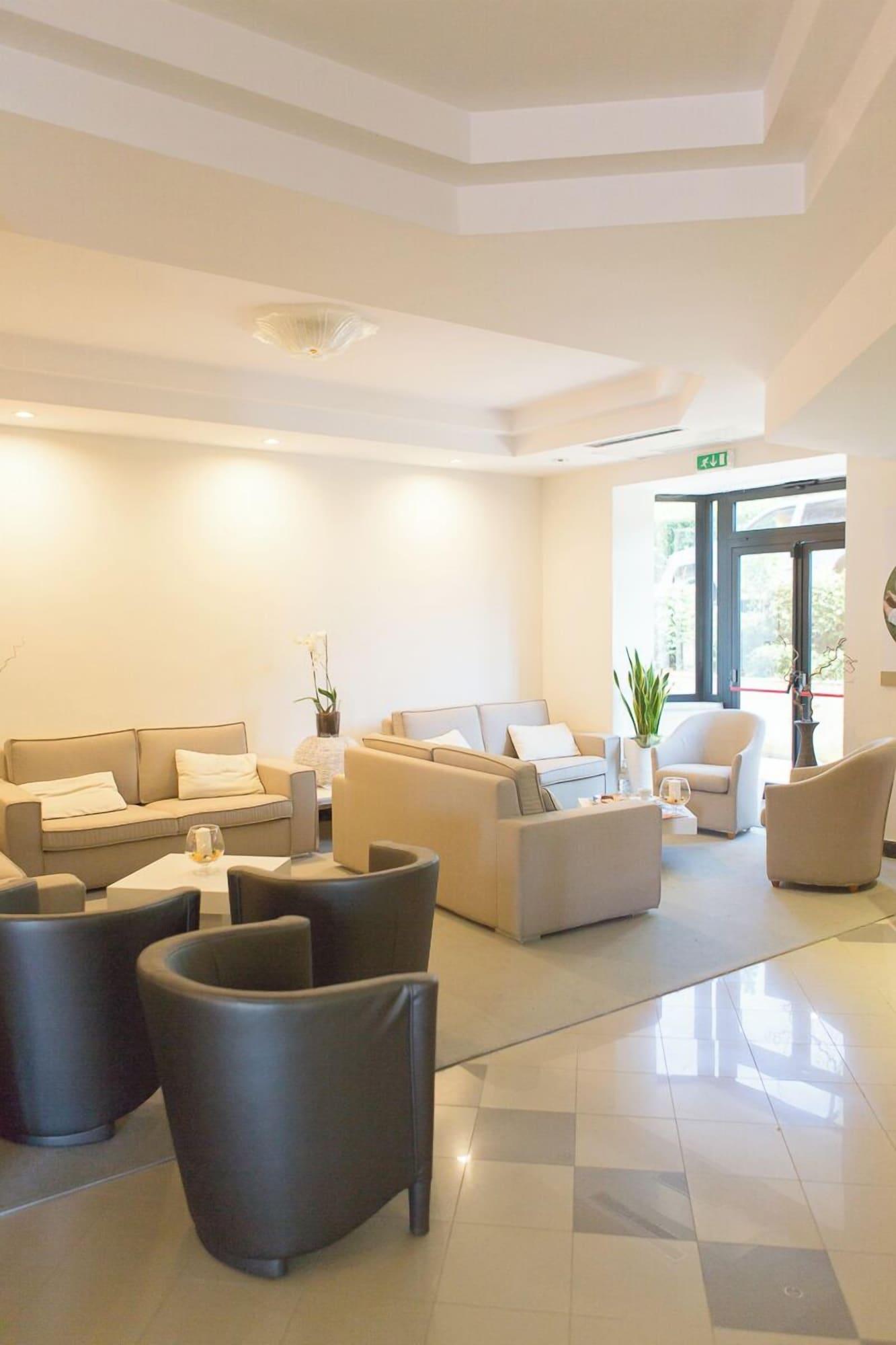 Vista Lobby Hotel Fontana Olente