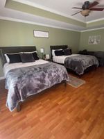 Alquiler Vacacional - Quiet neighborhood conveniently located to Ft Novosel/downtown Enterprise!