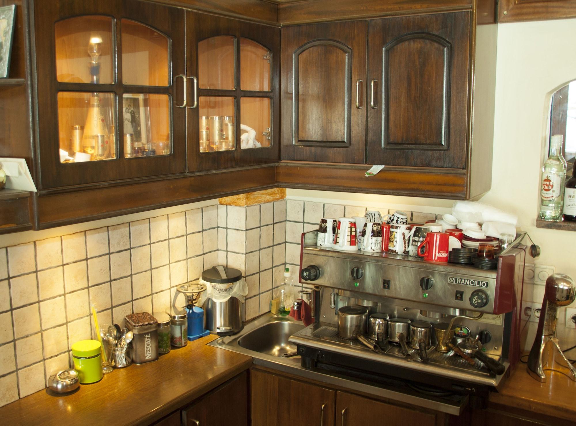 Equipamiento de Habitación Stavrodromi