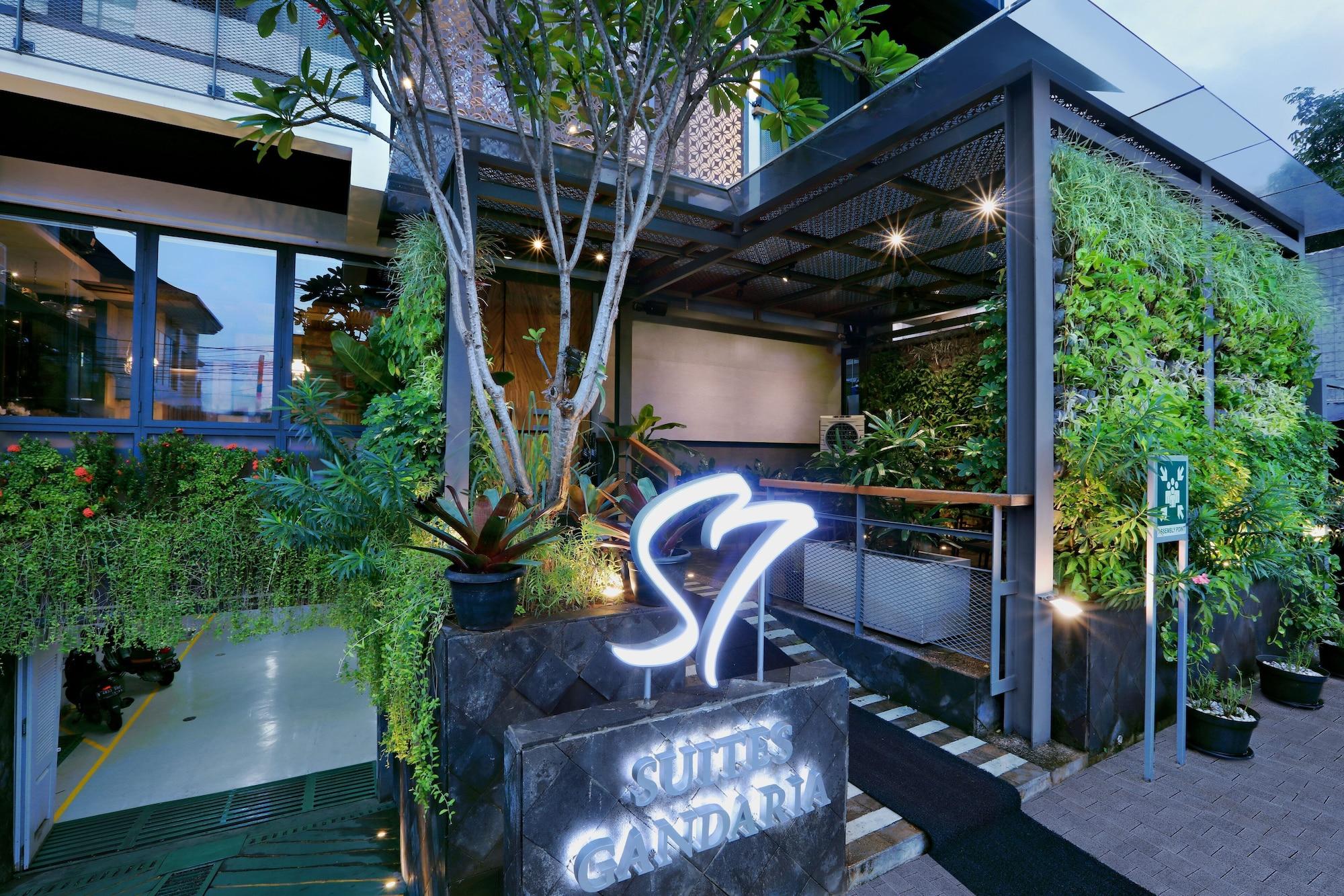 Varios S7 Suites Gandaria
