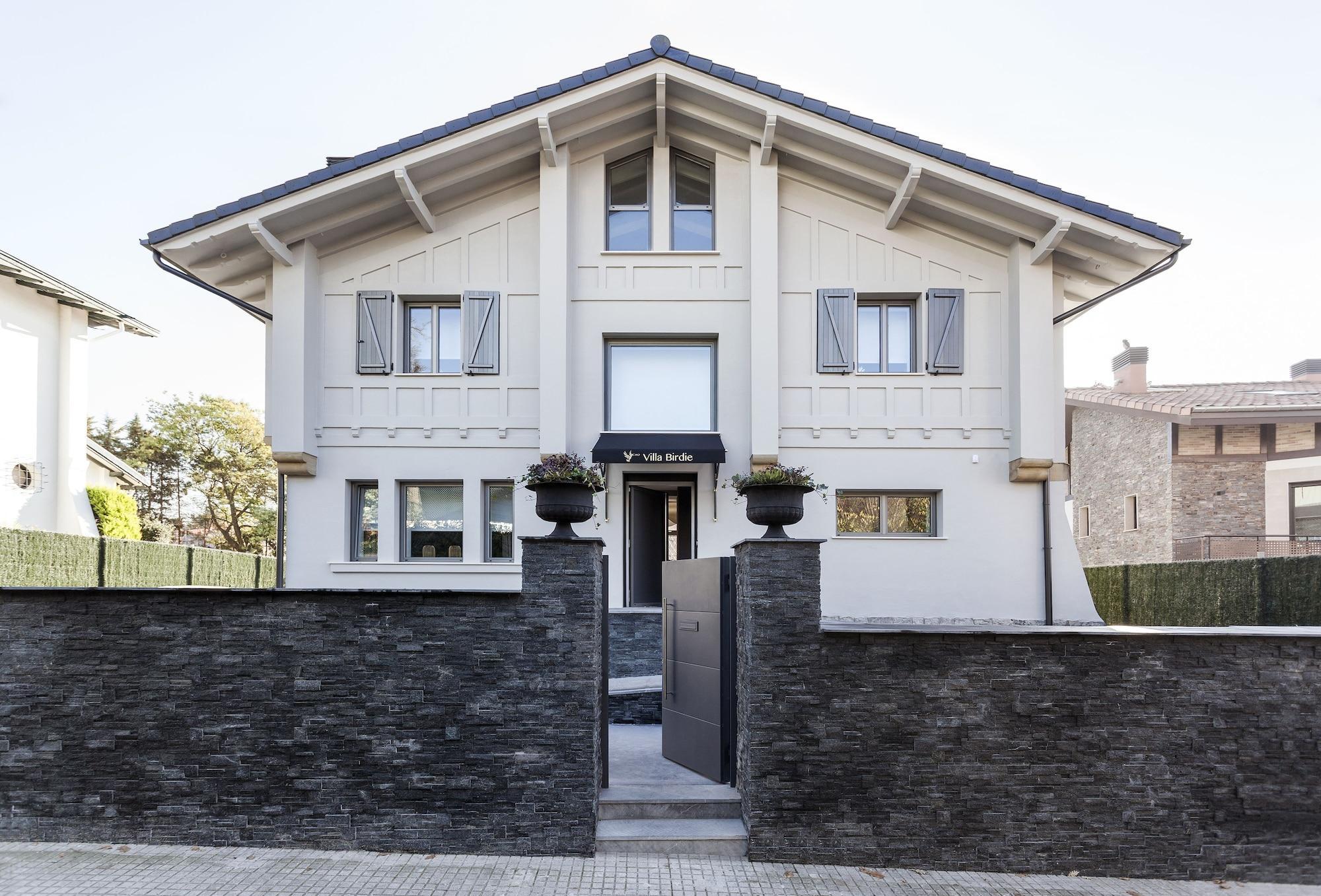 Vista Exterior Villa Birdie Boutique