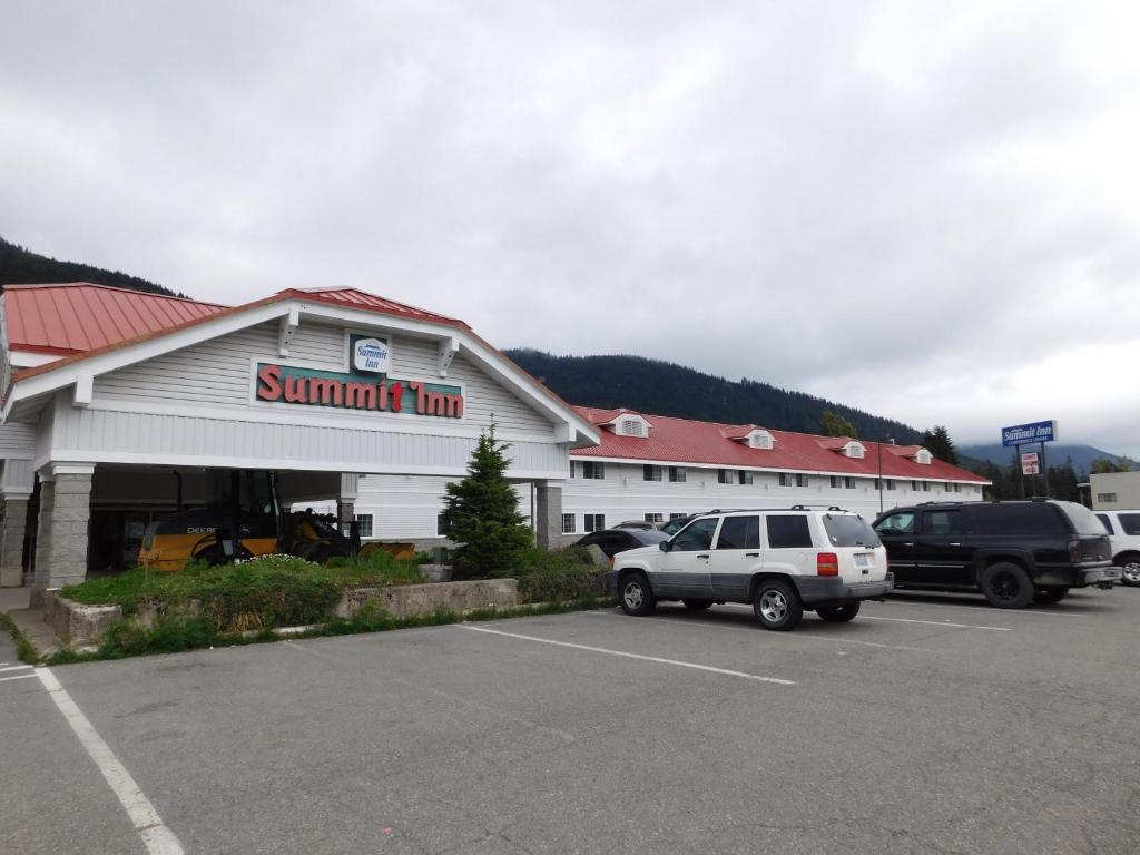 Vista Exterior Summit Inn