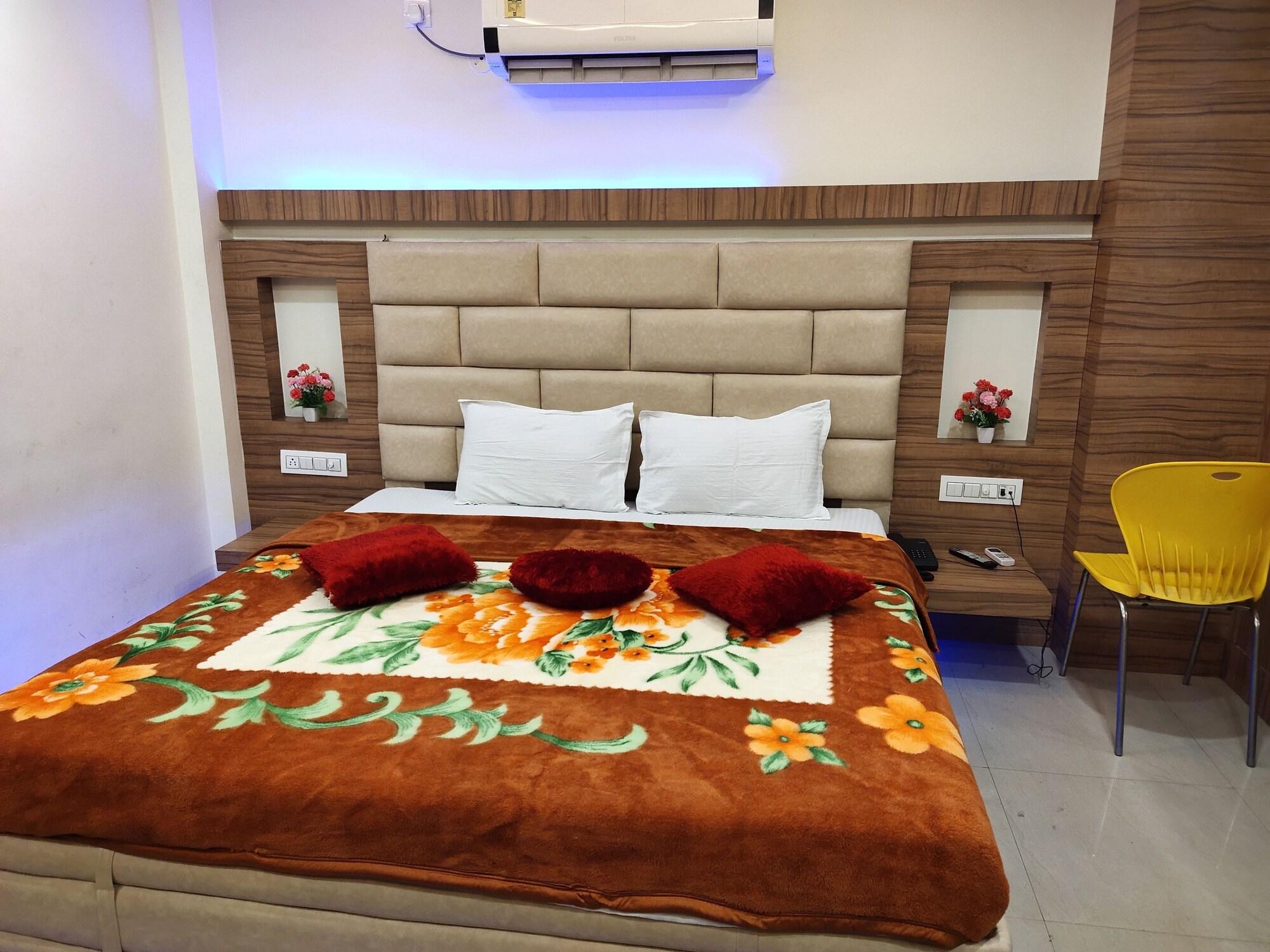 Varios Hotel Ganga Regency